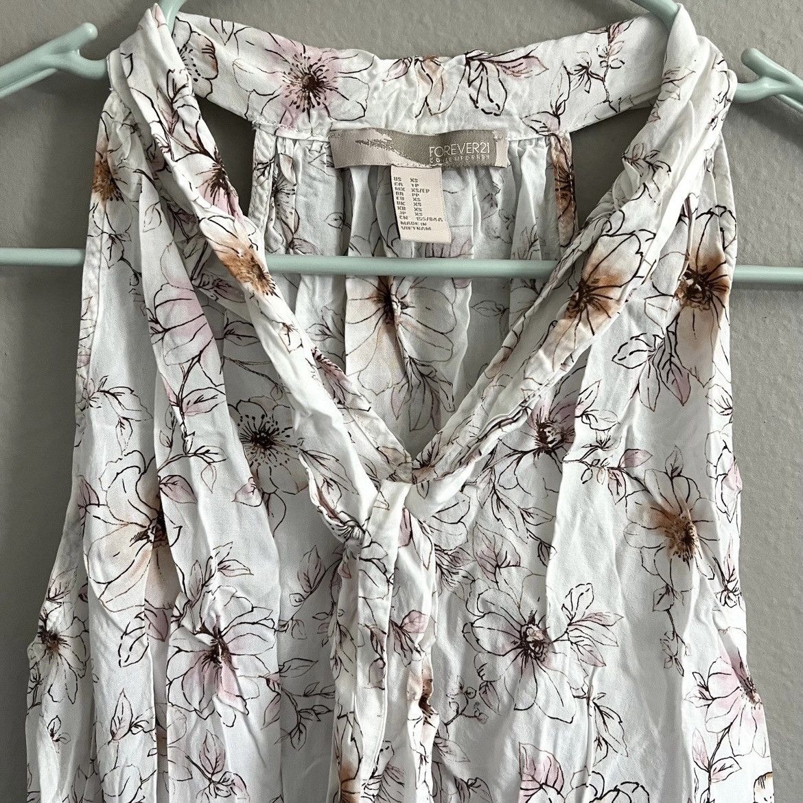 Forever 21 White Floral Print Scarf Tie Collar Top Forever 21 Women XS Size XS / US 0-2 / IT 36-38 - 2 Thumbnail