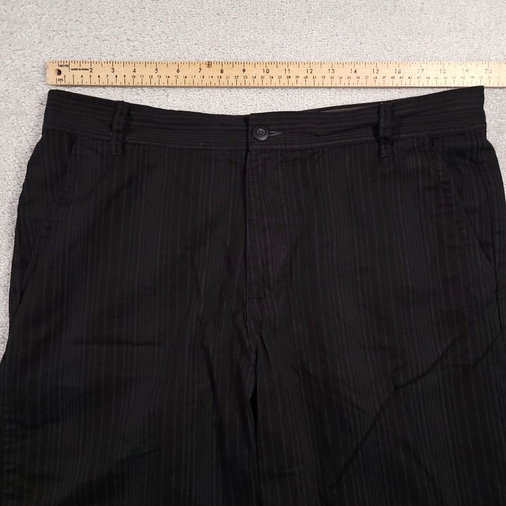 Ocean Pacific VINTAGE Ocean Pacific Shorts Mens 40 Black Striped Cotton Chino Surf Skater Y2K Mens Size US 40 / EU 56 - 5 Thumbnail