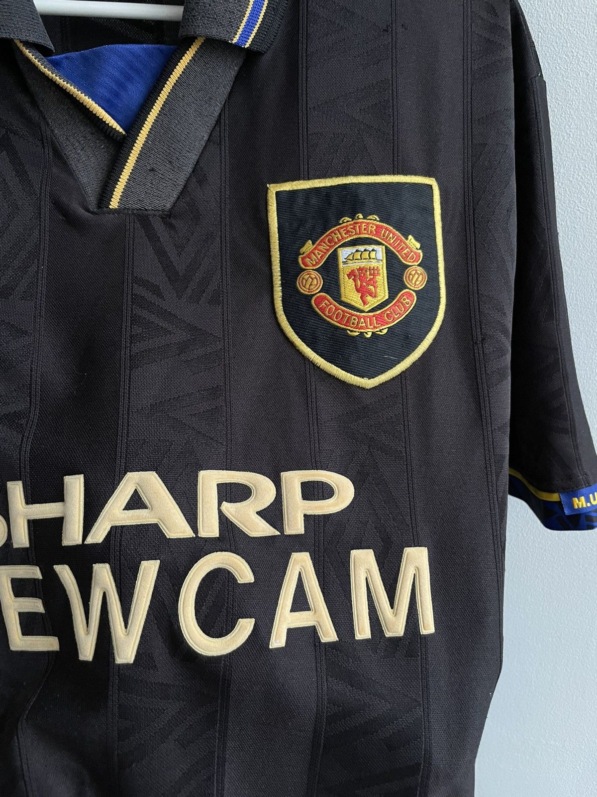 Umbro Manchester United 1993 1994 1995 Footbal Shirt Soccer Jersey Size US L / EU 52-54 / 3 - 8 Thumbnail