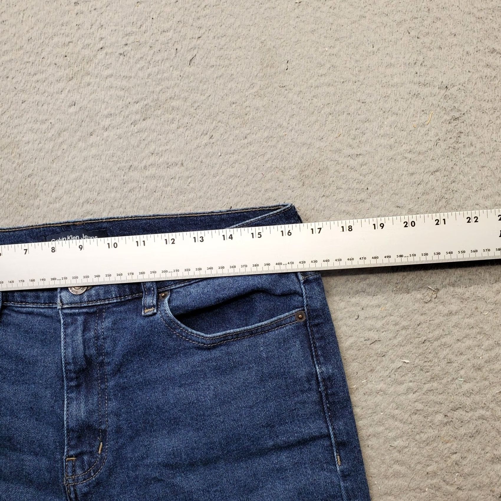 Calvin Klein Calvin Klein Jeans Womens Blue Denim Straight Fit Medium Wash 32x26 5-Pocket Zip Button Inseam 26" Waist 33" Regular Size 24" / US 00 / IT 34 - 6 Thumbnail