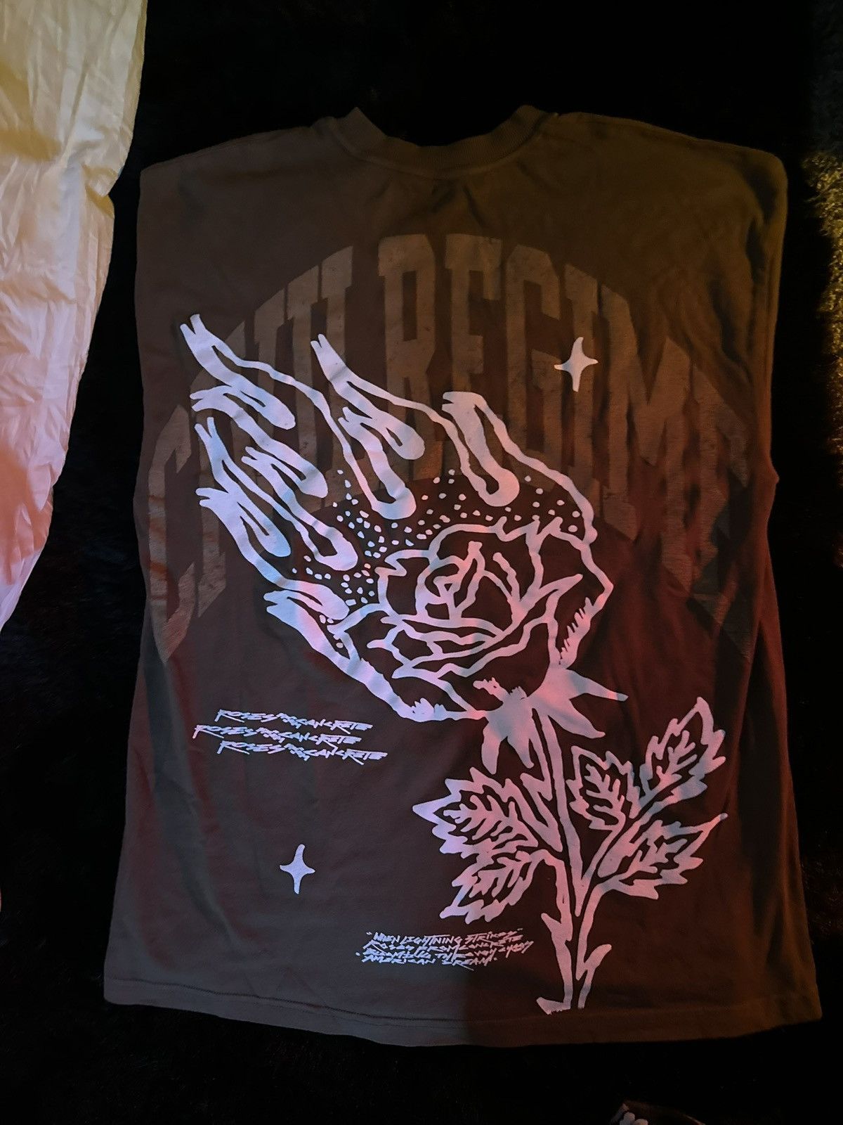 Civil Regime Civil Regime Flaming Rose Graphic T-Shirt Size M Brown/White Size US S / EU 44-46 / 1 - 1 Thumbnail