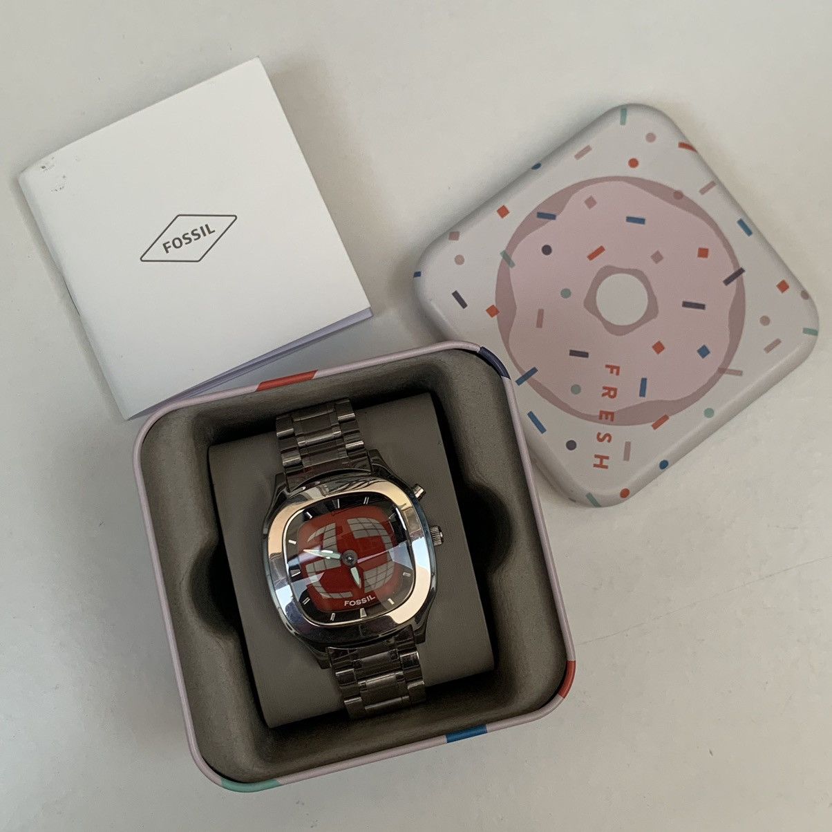 Fossil FOSSIL BIG TIC(JR-8292)RED FRAME WATCH🔴 | Grailed