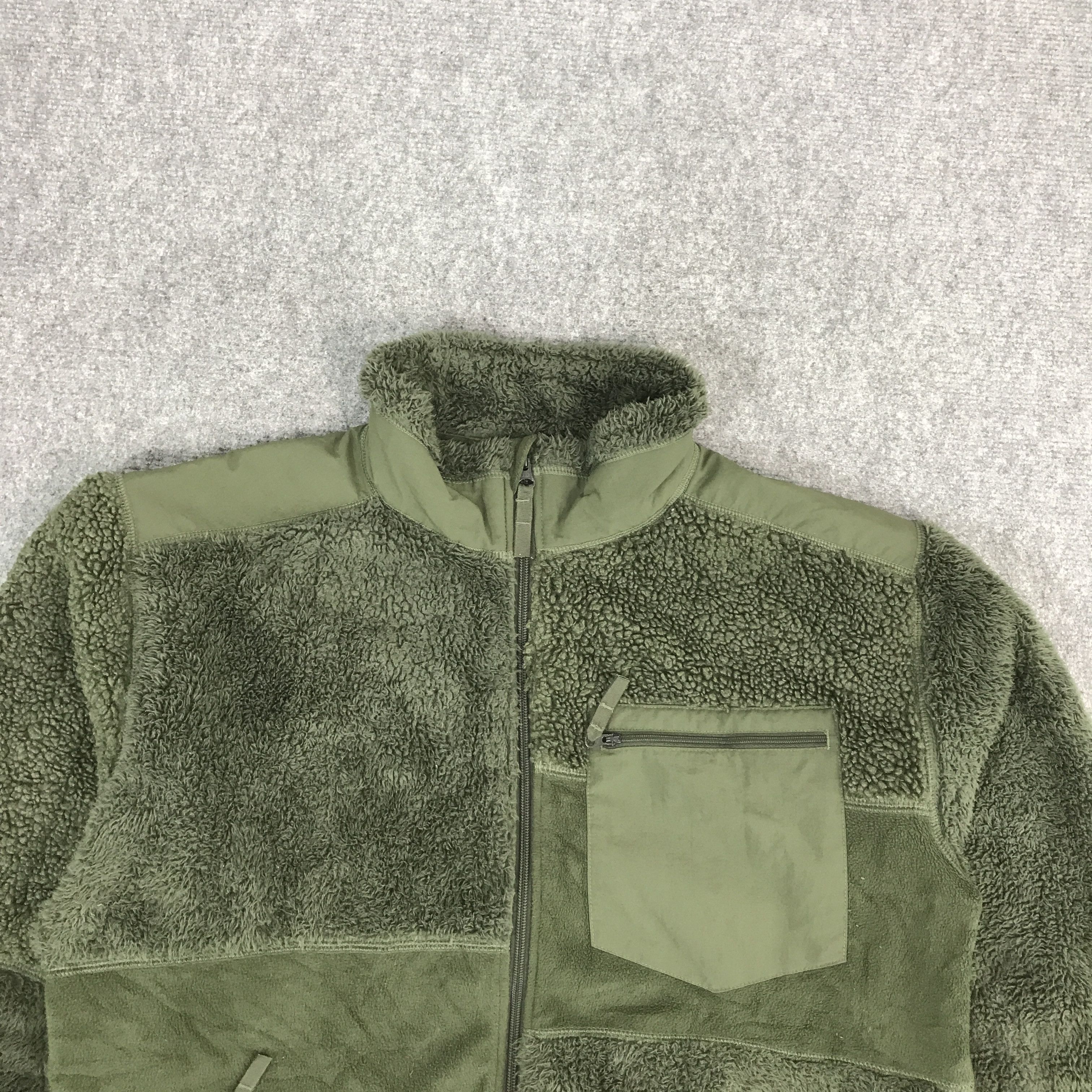 Engineered Garments × Uniqlo ENGINEERED GARMENTS X UNIQLO SHERPA FLEECE JACKET Size US XL / EU 56 / 4 - 3 Thumbnail