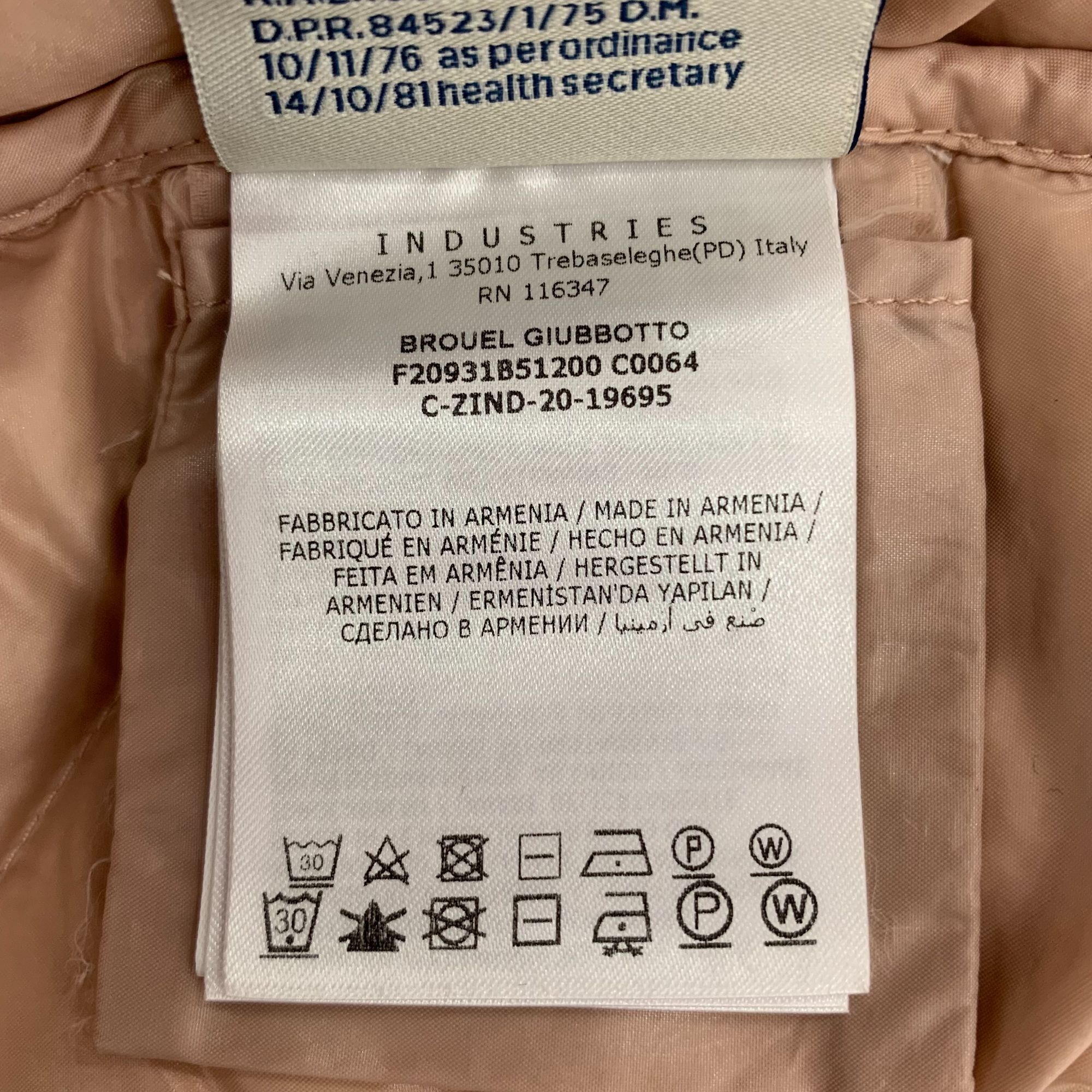 Moncler Moncler Pink Logo-Patch Zip-Up Down Jacket (Size 2) Size XS / US 0-2 / IT 36-38 - 3 Thumbnail