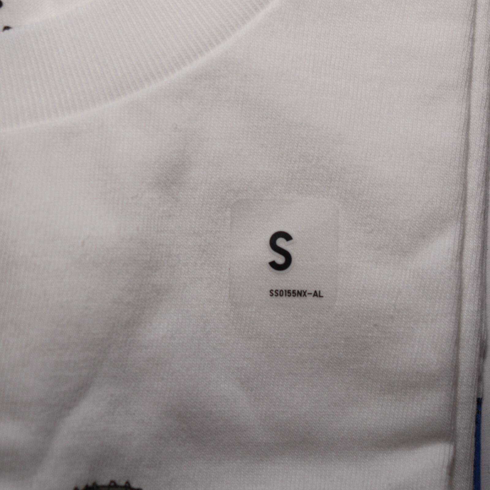 Kaws KAWS x Uniqlo Gone White Tee Size Small US Sizing White Com Size US S / EU 44-46 / 1 - 4 Thumbnail