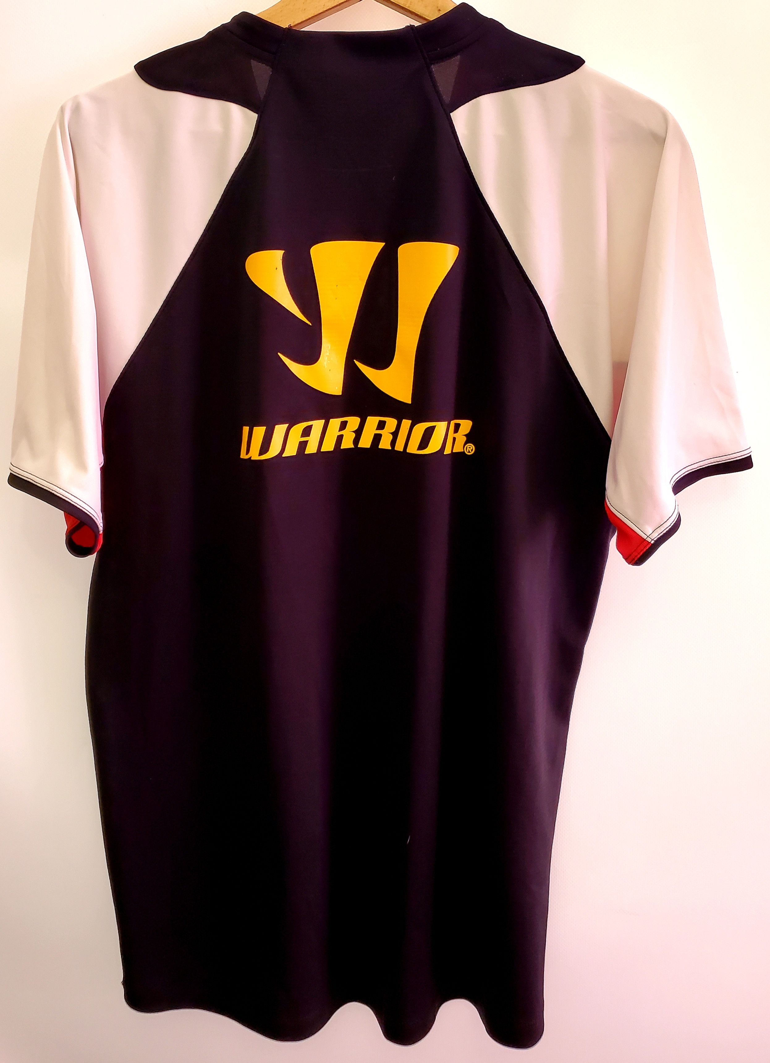 Warrior Warrior Liverpool 2012-2013 football Soccer size L Size US L / EU 52-54 / 3 - 4 Thumbnail