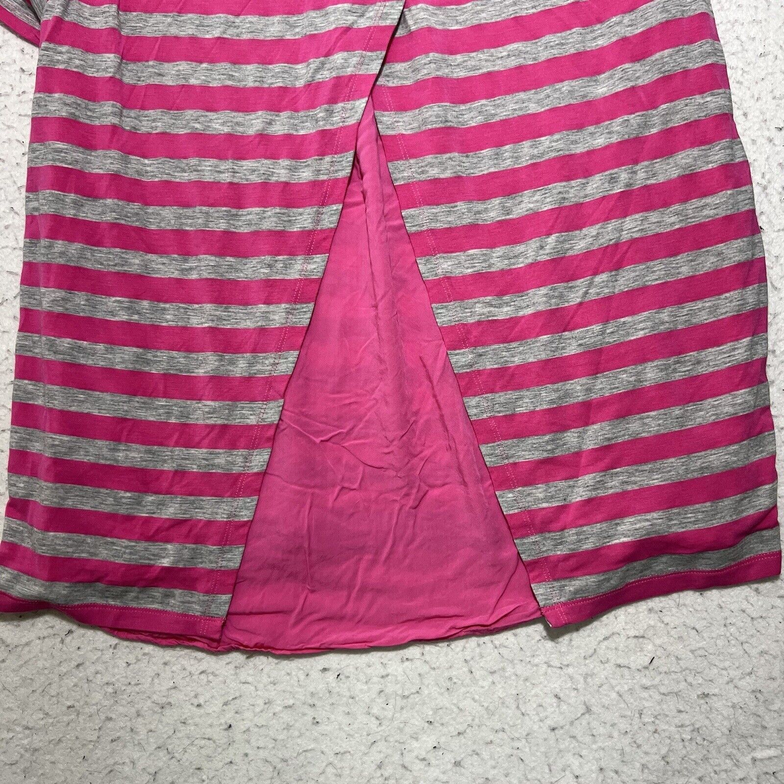 Vince Camuto Vince Camuto Medium Splitback Pink Striped T Shirt Crewneck Size M / US 6-8 / IT 42-44 - 12 Thumbnail