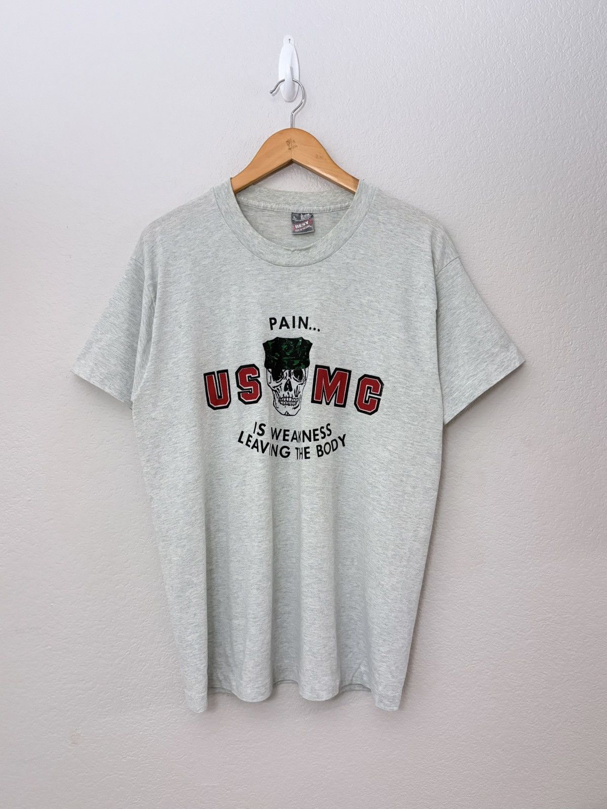 Vintage 80’s USMC Pain is Weakness Vintage World War Tee Shirt Size US L / EU 52-54 / 3 - 1 Thumbnail