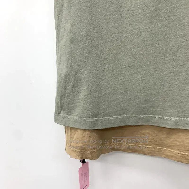 Miu Miu Miu Miu Color-Block Cotton Women's T-Shirt . Size XS / US 0-2 / IT 36-38 - 4 Thumbnail