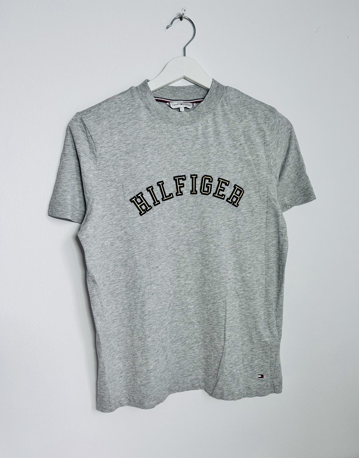 Tommy Hilfiger Tommy Hilfiger T-shirt Size S / US 4 / IT 40 - 1 Thumbnail