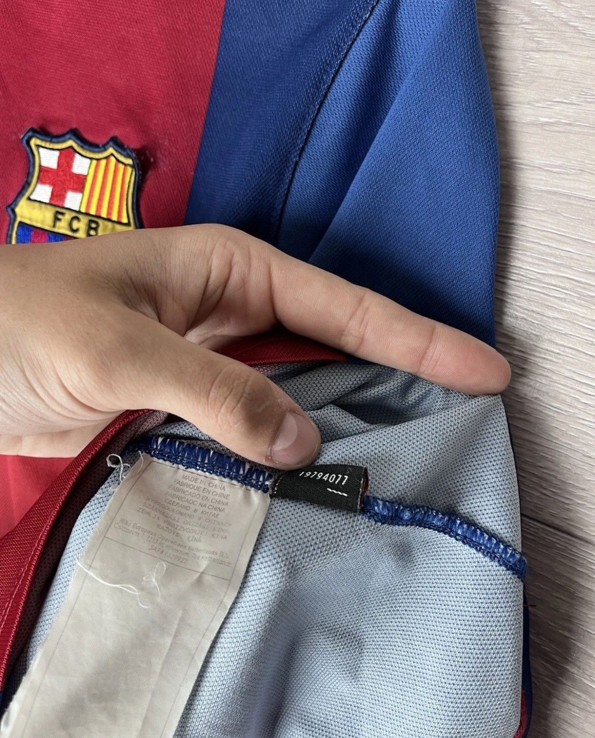 Nike VINTAGE SOCCER JERSEYS FC BARCELONA NIKE Y2K DRILL Size US M / EU 48-50 / 2 - 10 Thumbnail