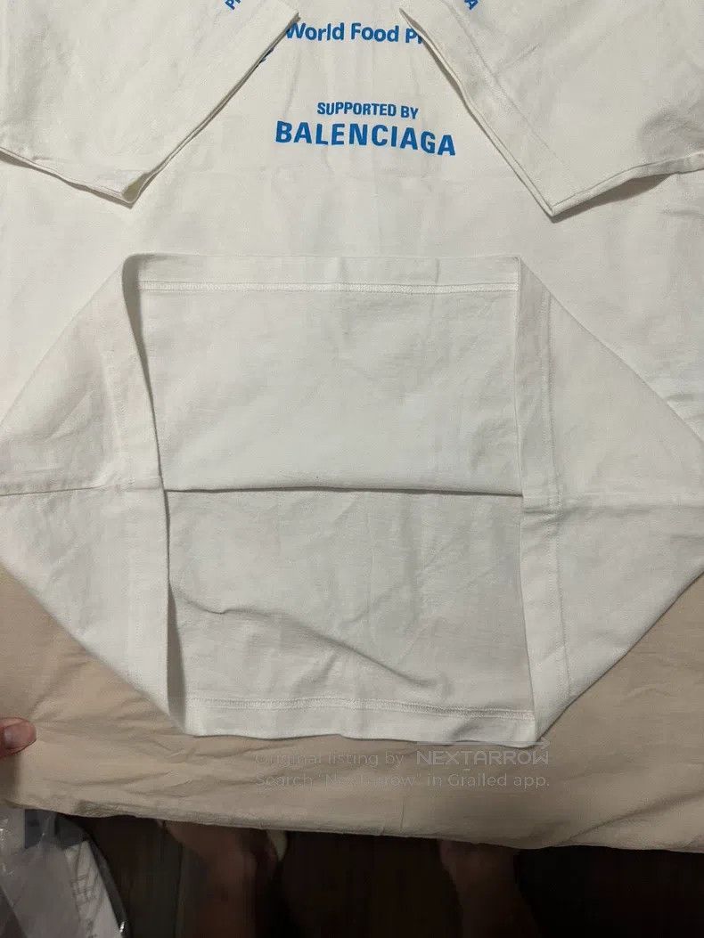 Balenciaga Balenciaga Logo Letter Printed Round Neck Short Sleeve T-S Size US S / EU 44-46 / 1 - 5 Thumbnail