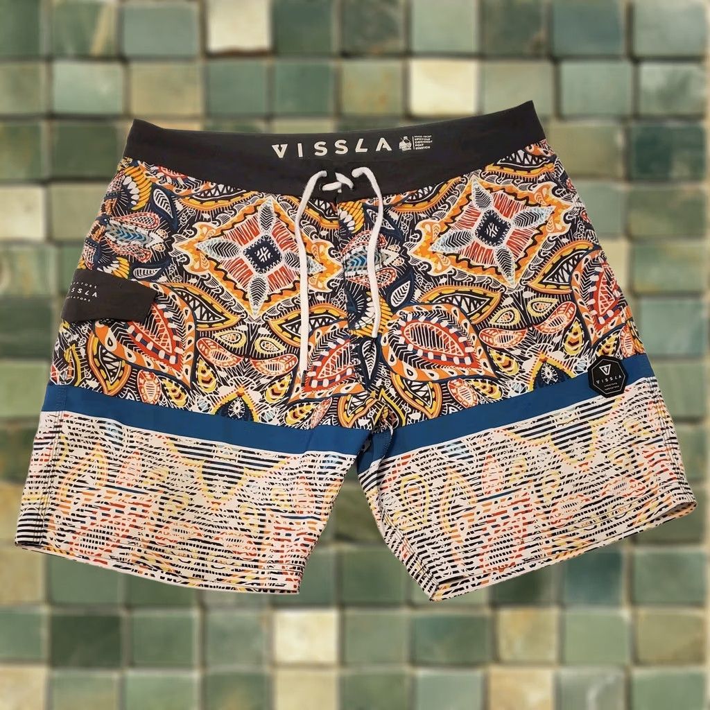 Vissla VISSLA Boardshorts Swim Trunks Shorts Size 36 Geometric Floral Pattern Men's Size US 36 / EU 52 - 1 Thumbnail