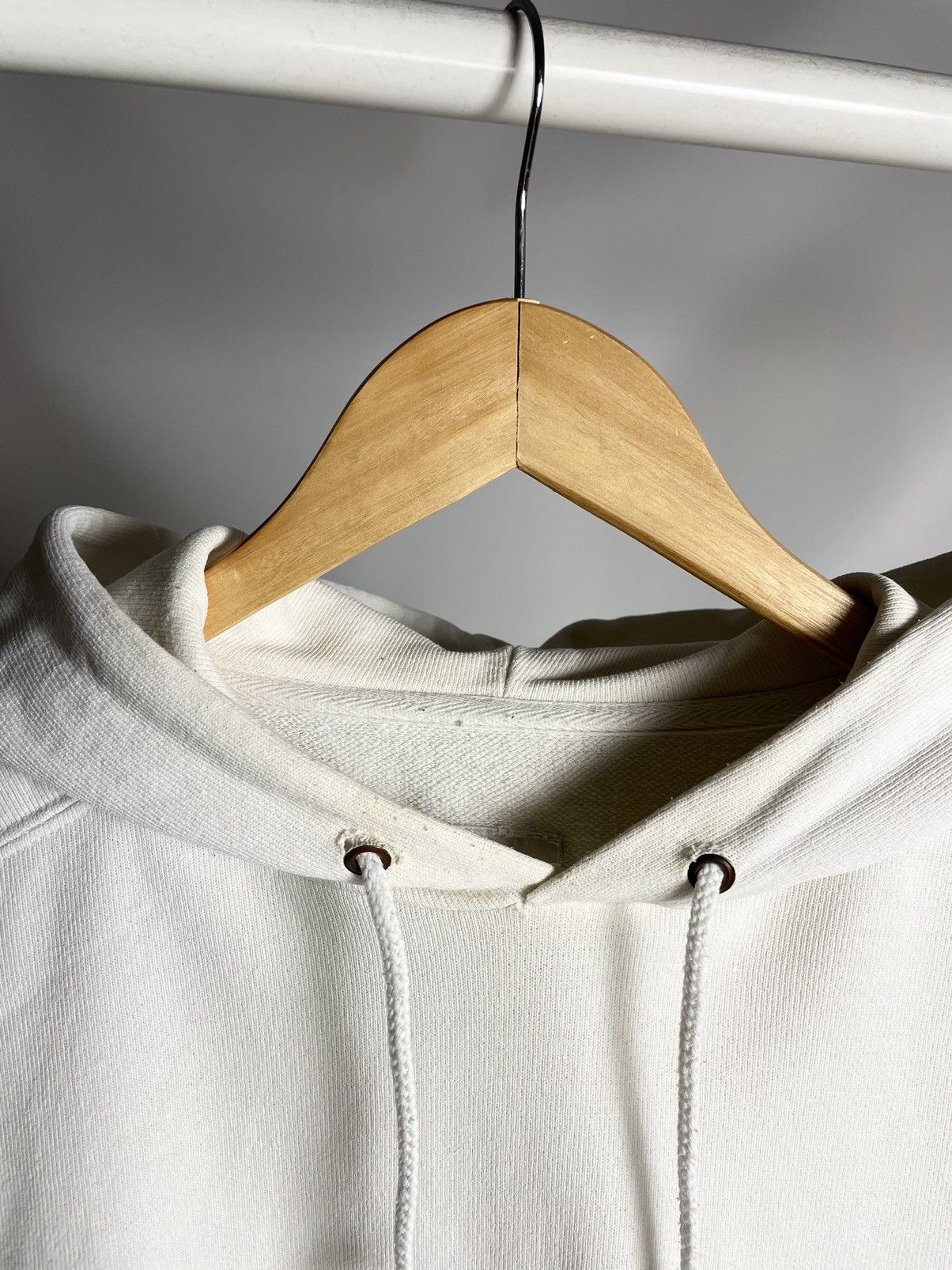 Nike VINTAGE 🐻 Nike Boxy fit white small Logo Hoodie Size US L / EU 52-54 / 3 - 6 Thumbnail