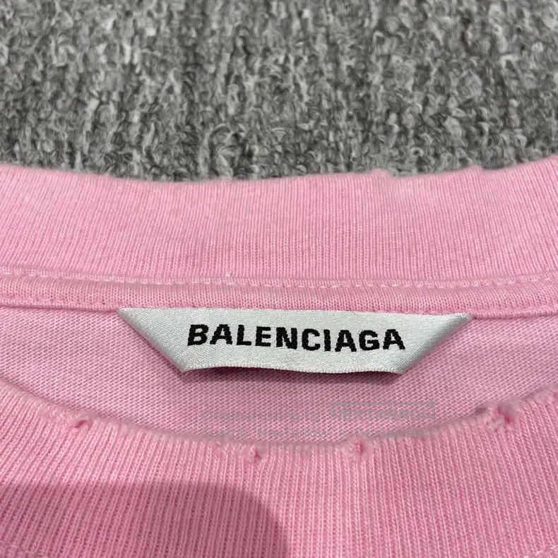 Balenciaga Balenciaga Pink Valentine's Day Limited Love Heart Long Sl Size US XS / EU 42 / 0 - 4 Thumbnail