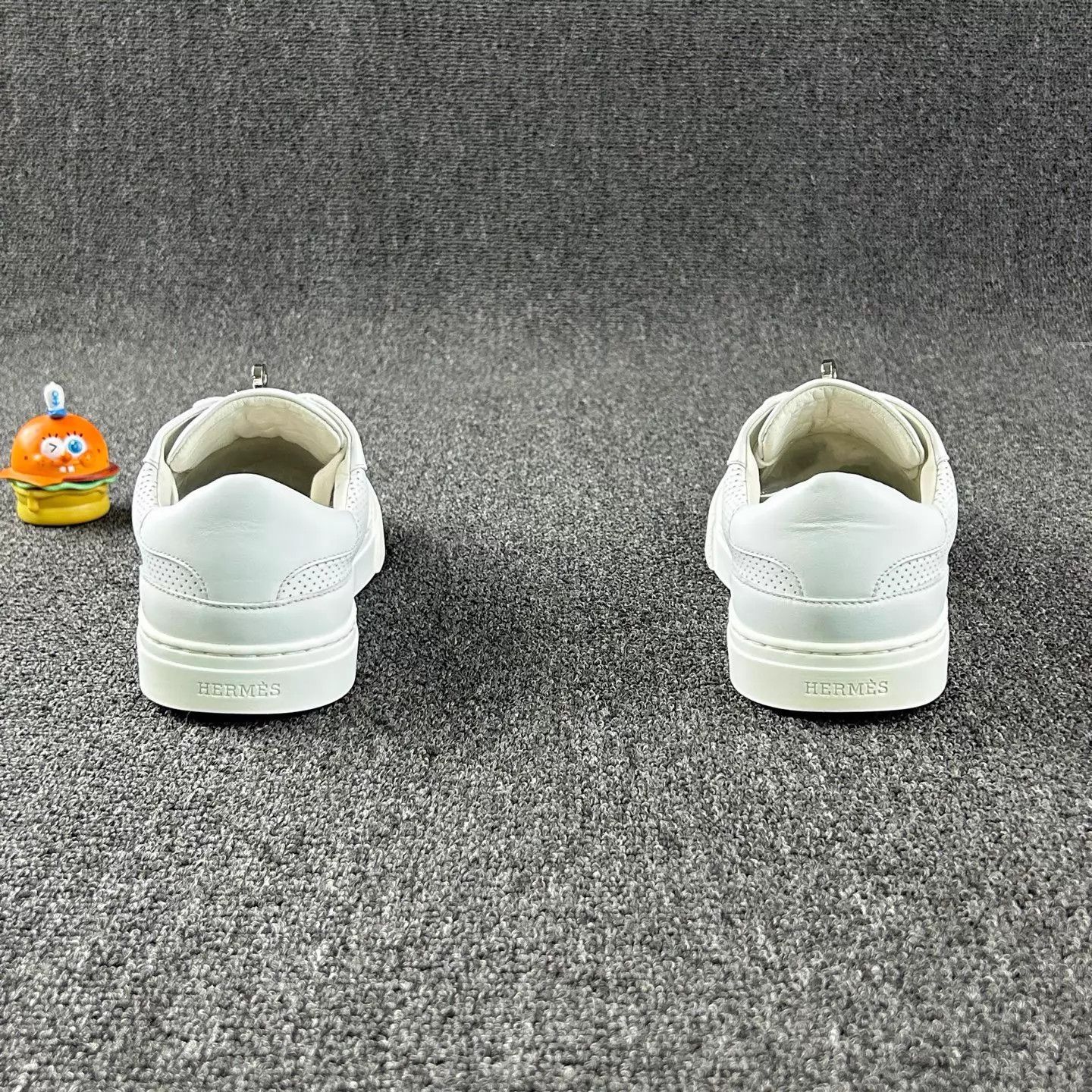 Hermes Hermes Kelly buckle white sneakers size 37.5 Size US 7 / IT 37 - 5 Thumbnail