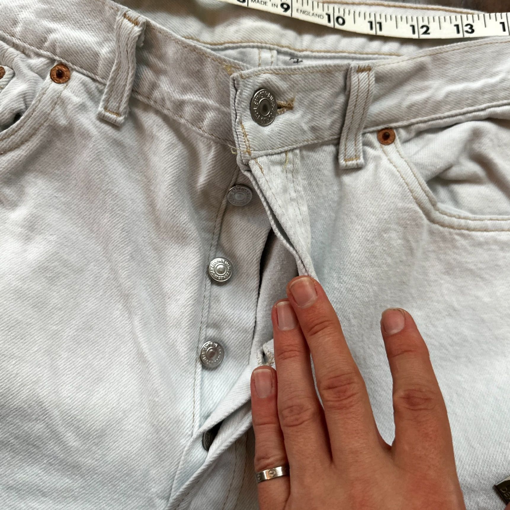 Levi's VINTAGE Levi's 501 Jeans Denim Button Fly 90s Theme Mens Regular 36 White Grey Inseam 30 Vintage Classic Straight 501 XX Size US 36 / EU 52 - 7 Thumbnail