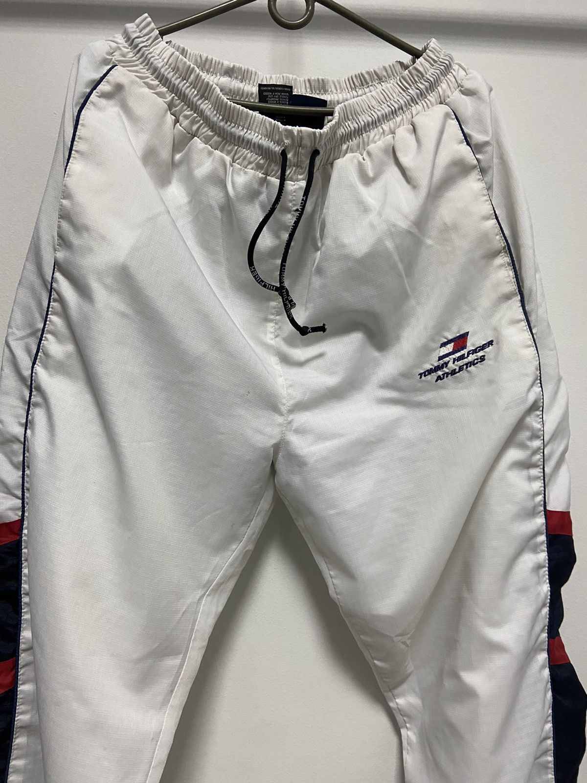 Tommy Hilfiger × Vintage Tommy Hilfiger vintage nylon pants logo skate casuals Size US 36 / EU 52 - 2 Thumbnail