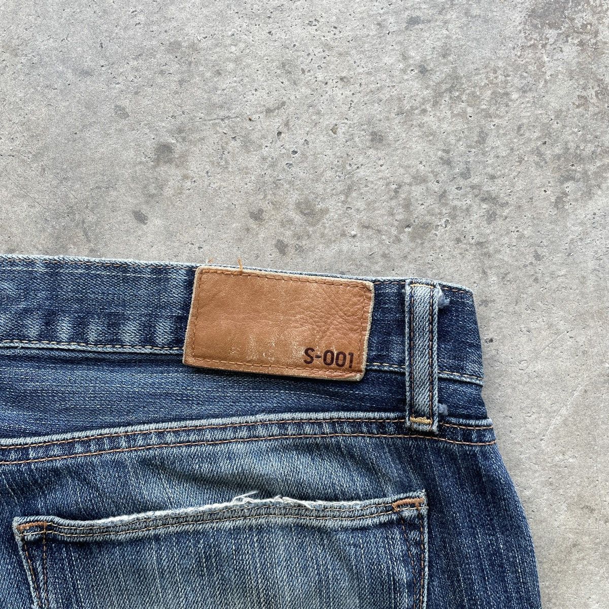 Japanese Brand Vintage Japanese Faded Jeans Denim Pants Distressed W36 Size US 36 / EU 52 - 8 Thumbnail