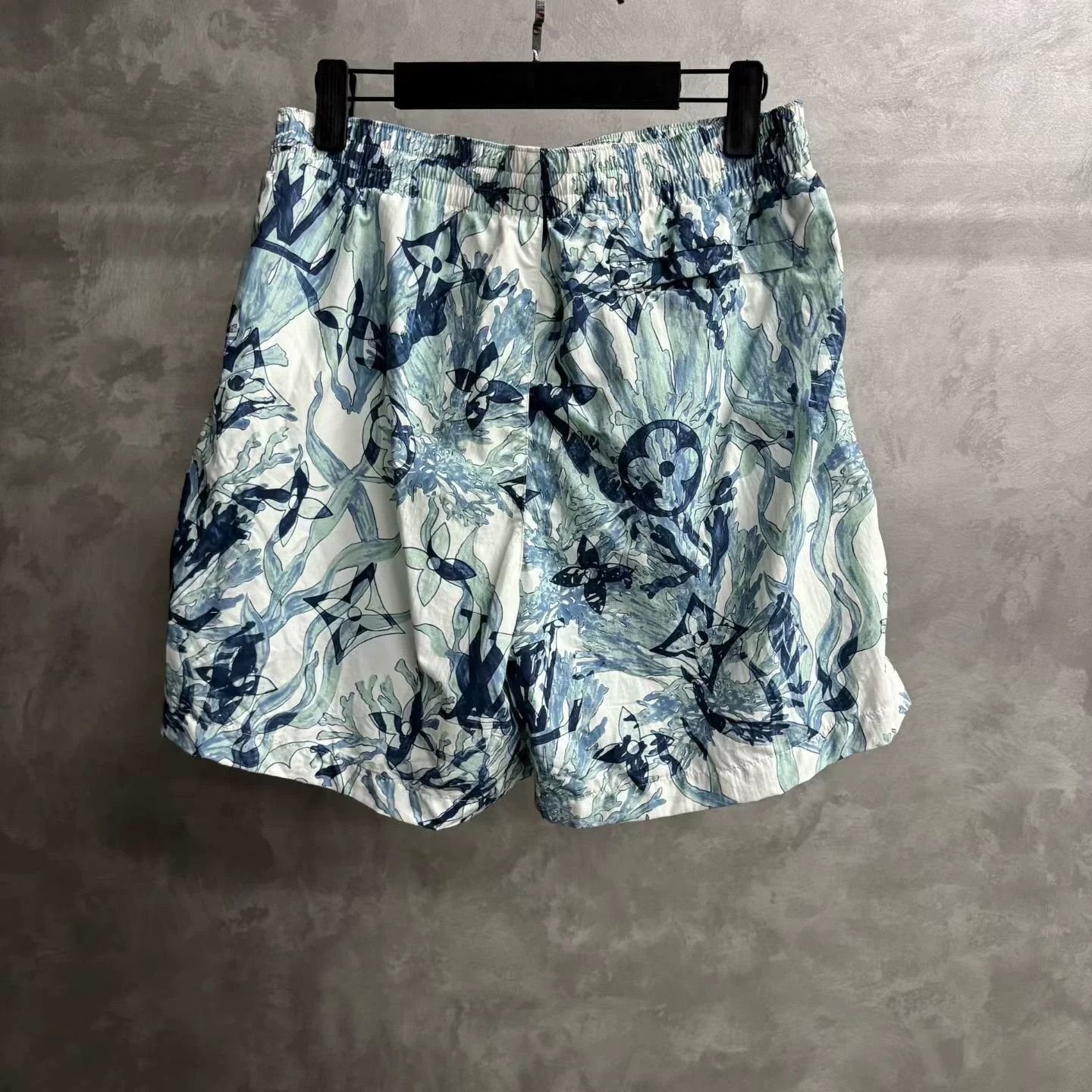 Louis Vuitton Louis Vuitton Blue Seagrass Print Casual Shorts Size US 30 / EU 46 - 5 Thumbnail
