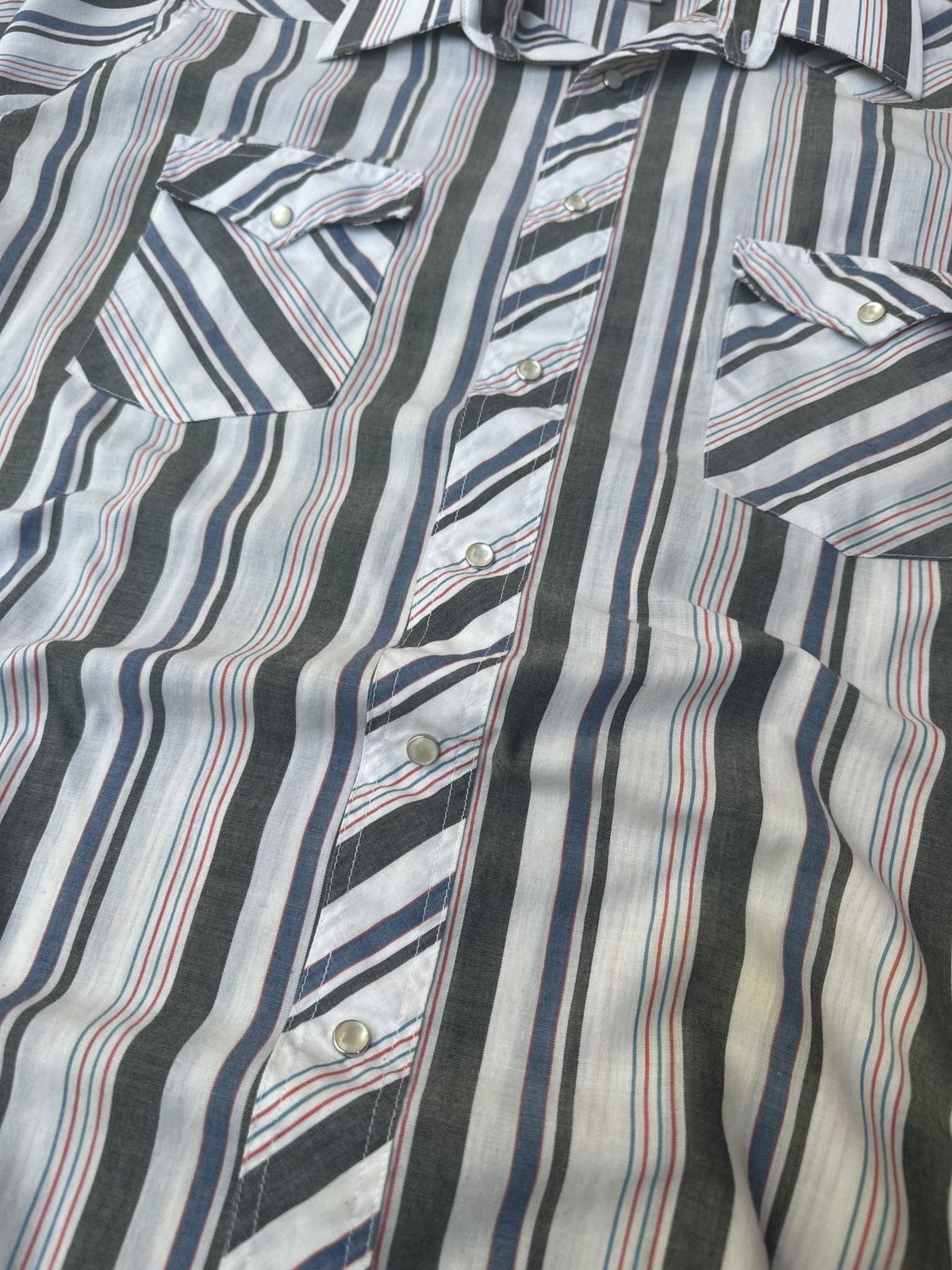 Vintage × Wrangler Vintage 90s Striped Wrangler Pearl Snap Button Up Shirt Size US L / EU 52-54 / 3 - 2 Thumbnail