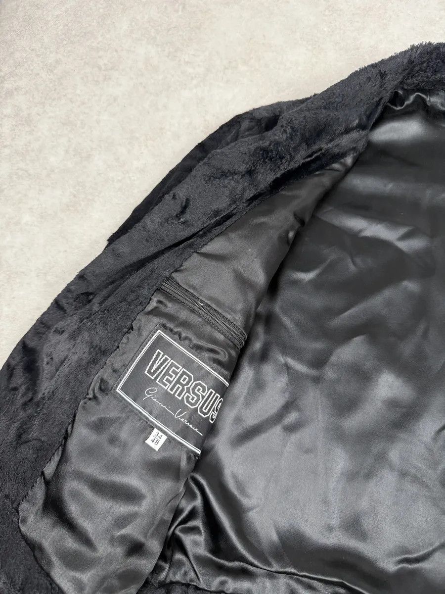 Versace 2000s Versace Faux Fur Black Buttoned Jacket Size US S / EU 44-46 / 1 - 7 Thumbnail