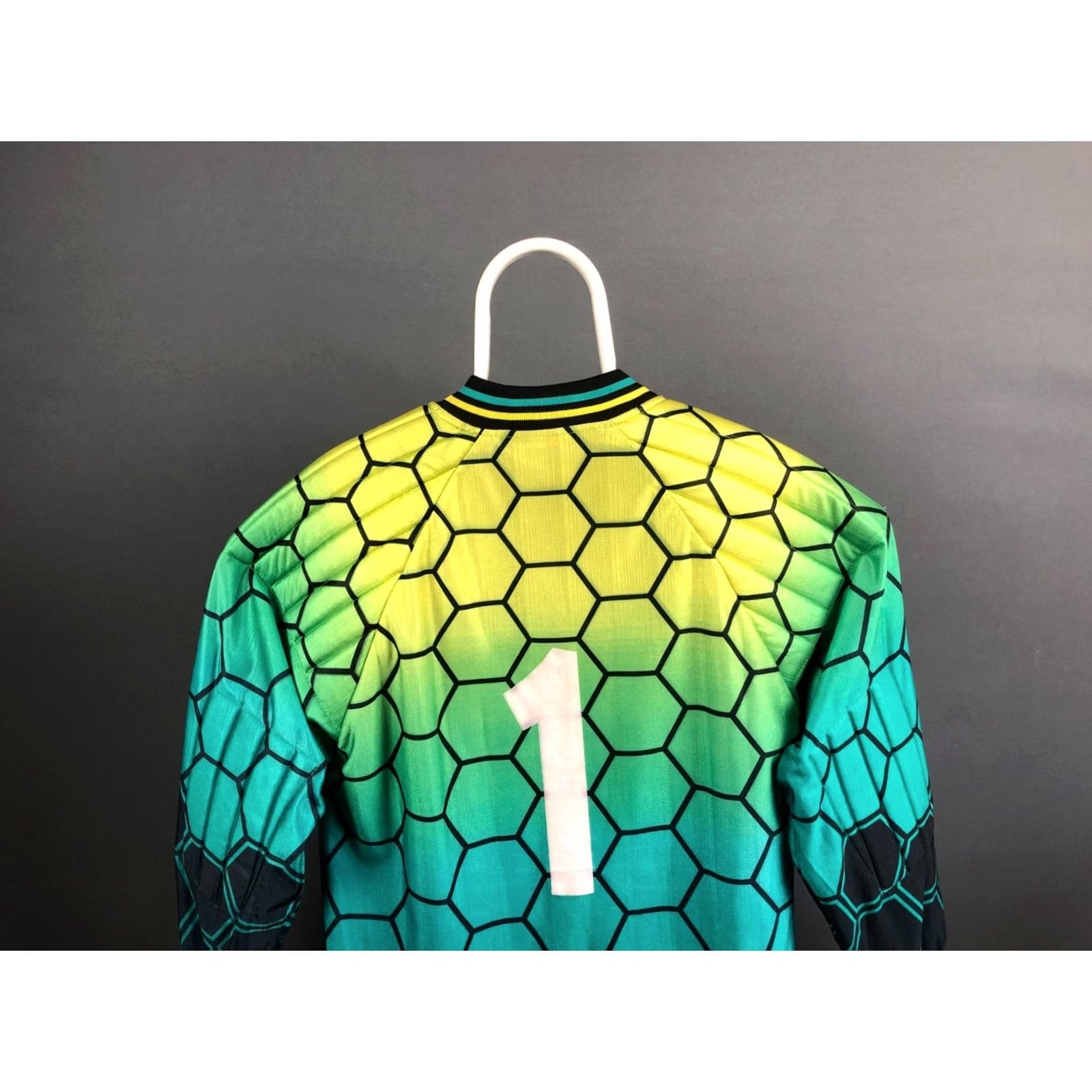 Puma PUMA Men's Goalkeeper Football Jersey Size XXL Multicolor Polyester Patterned Art Geometric Jersey Long Sleeve Collared Regular Fit Sports Breathable Size US XXL / EU 58 / 5 - 3 Thumbnail