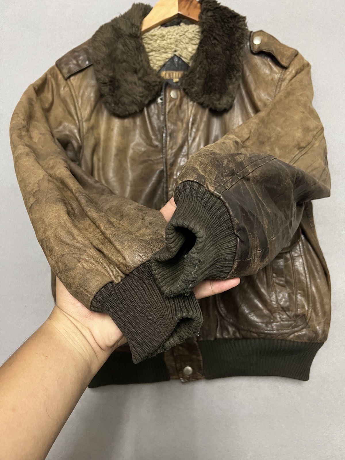 Japanese Brand 631. Vintage 90s G-1 Leather Flight Jacket Size US L / EU 52-54 / 3 - 2 Thumbnail
