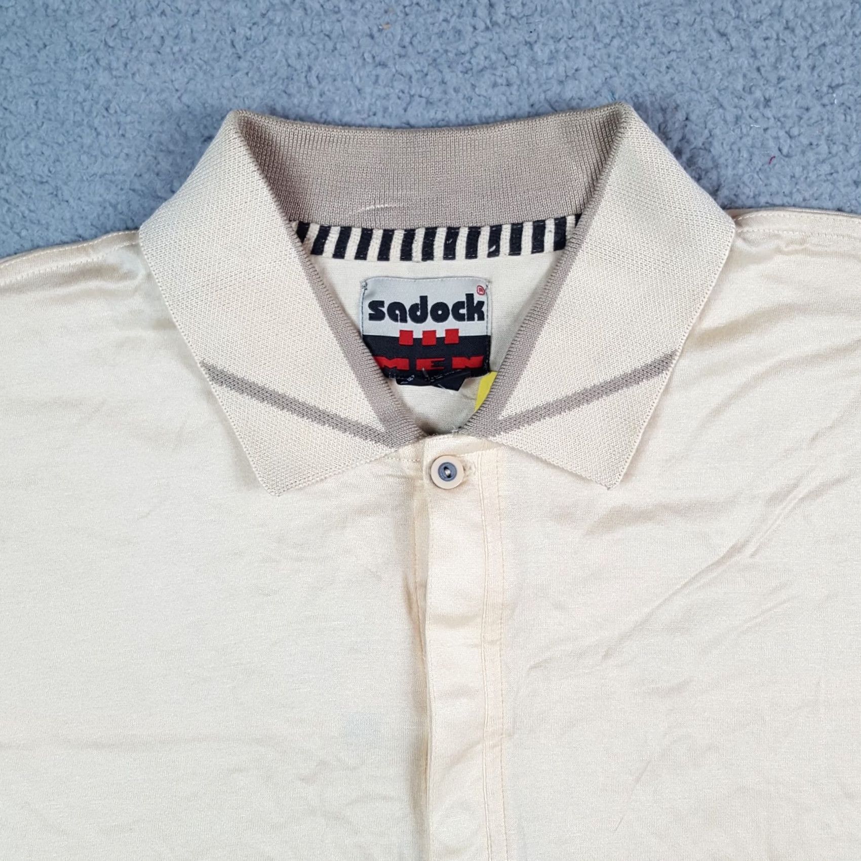 Vintage VINTAGE Sadock Polo Shirt Shirt Mens Beige Khaki 90s Grunge Preppy Oversized Collared Short Sleeve Size US M / EU 48-50 / 2 - 4 Thumbnail