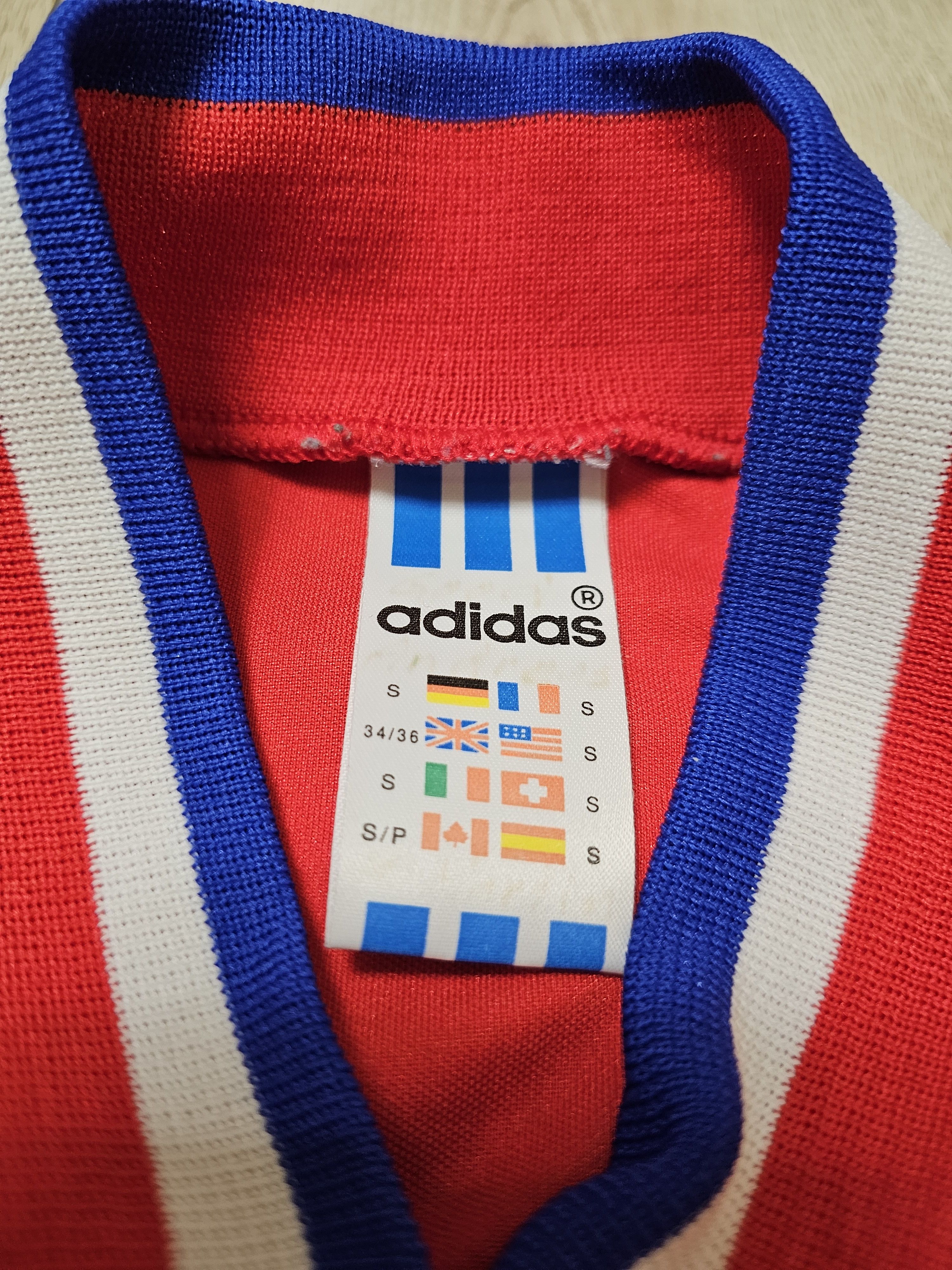 Adidas × Vintage BAYERN MUNICH 1993 1995 HOME FOOTBALL SHIRT SOCCER JERSEY Size US S / EU 44-46 / 1 - 10 Thumbnail
