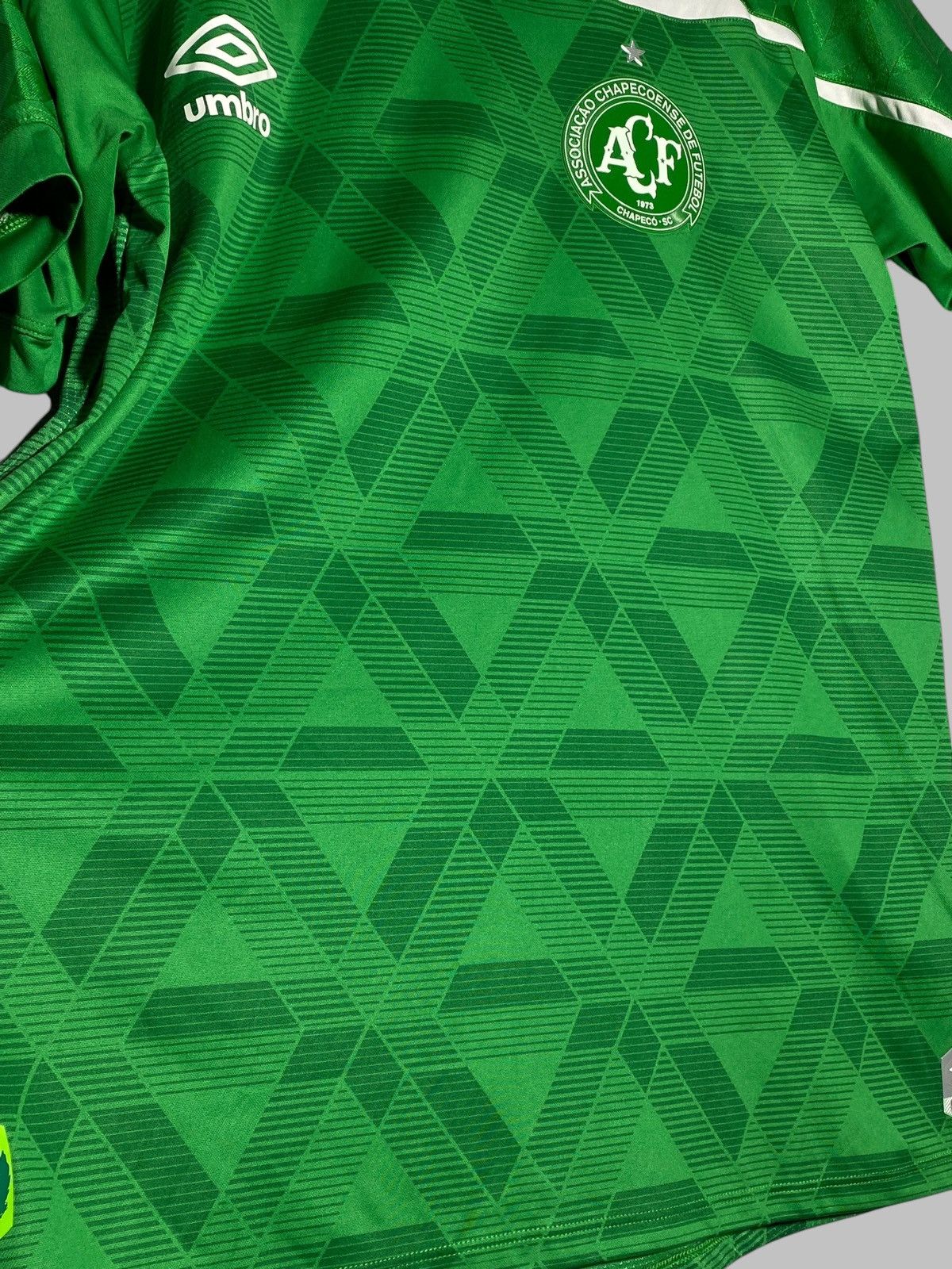 Umbro Umbro Chapecoense FC 2020 Home Football Shirt Size US L / EU 52-54 / 3 - 15 Thumbnail