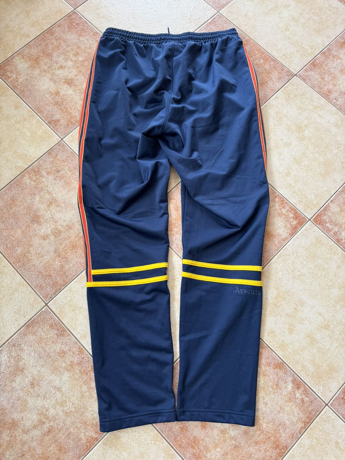 Adidas Arsenal 2021-2022 Adidas Soccer Track Pants Football Jersey Size US 32 / EU 48 - 2 Thumbnail
