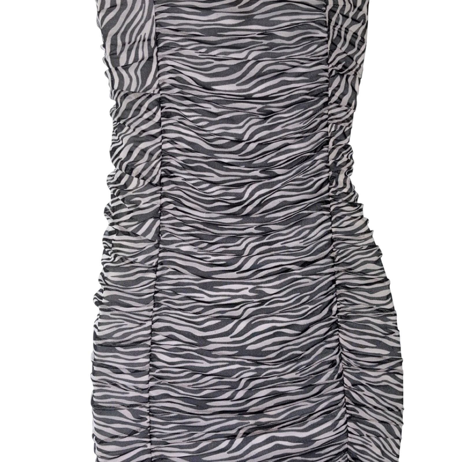 Forever 21 Forever 21 Black/White Zebra Mini Dress - Medium Size M / US 6-8 / IT 42-44 - 3 Thumbnail
