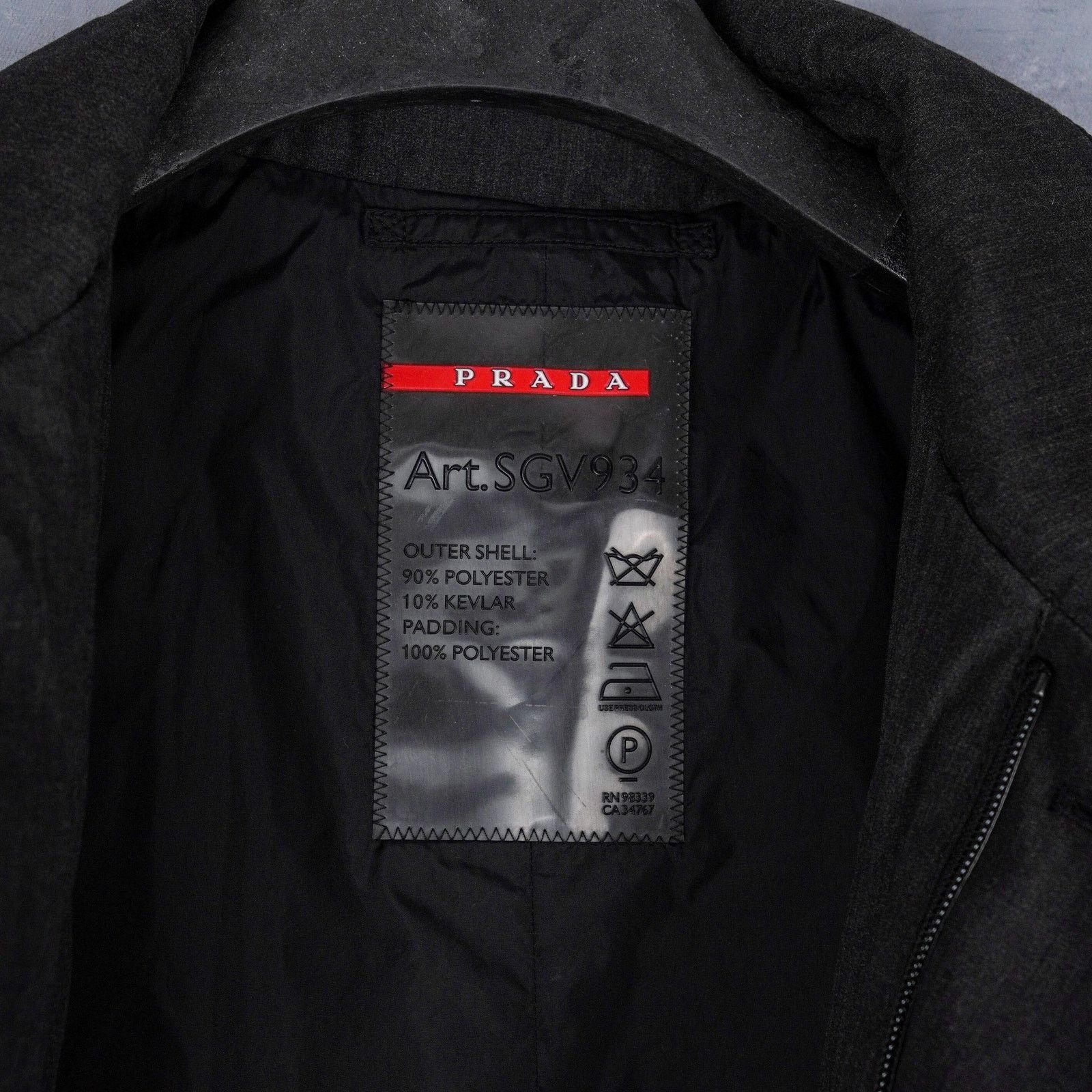 Prada Prada linea rossa gray kevlar blend logo tab coat jacket Size US XL / EU 56 / 4 - 14 Thumbnail