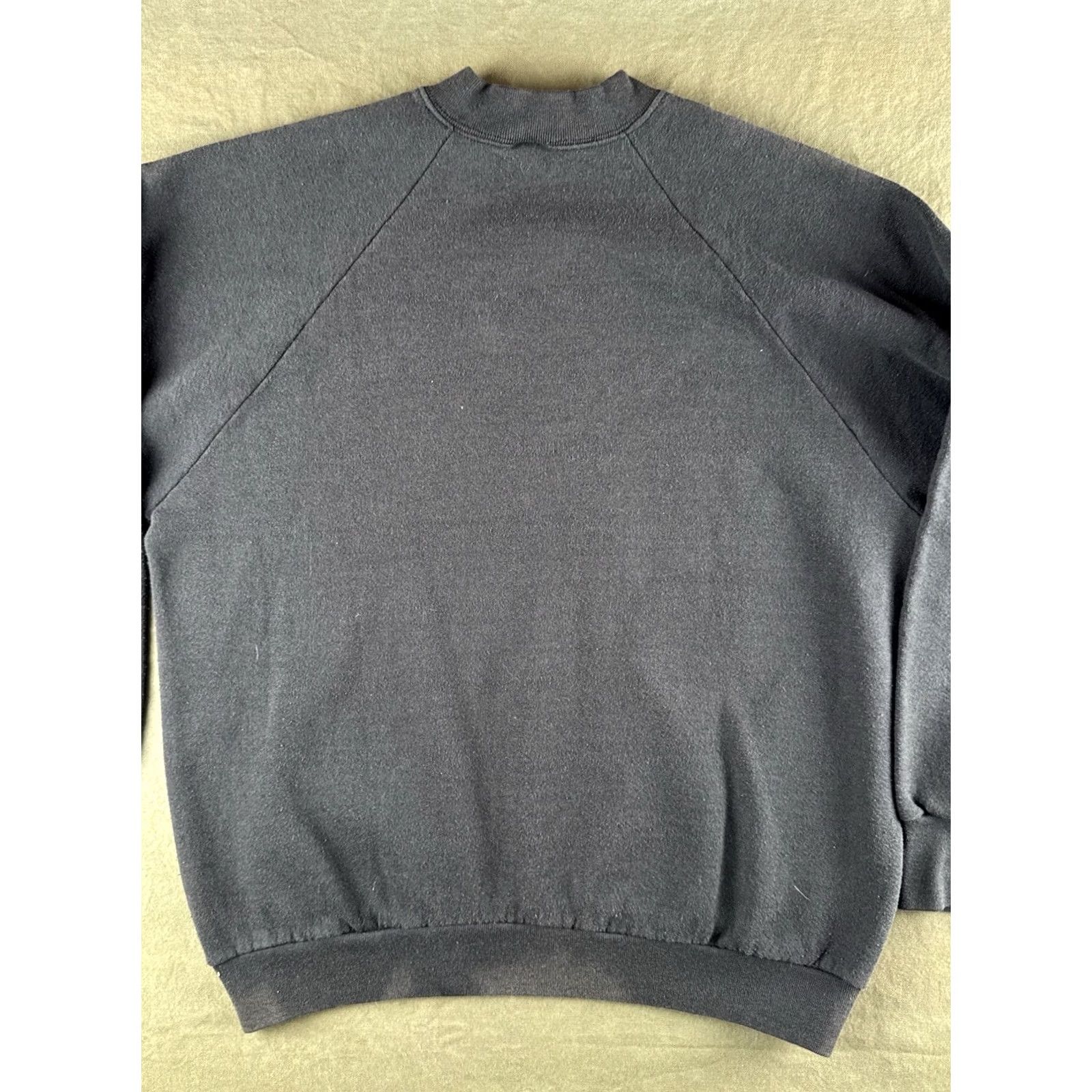 Fruit Of The Loom VINTAGE Fruit of the Loom Sweatshirt Crew Neck Black Large Mens 80s USA Classic Pullover Knit Raglan Sleeve Vintage Relaxed Fit Size US L / EU 52-54 / 3 - 6 Thumbnail