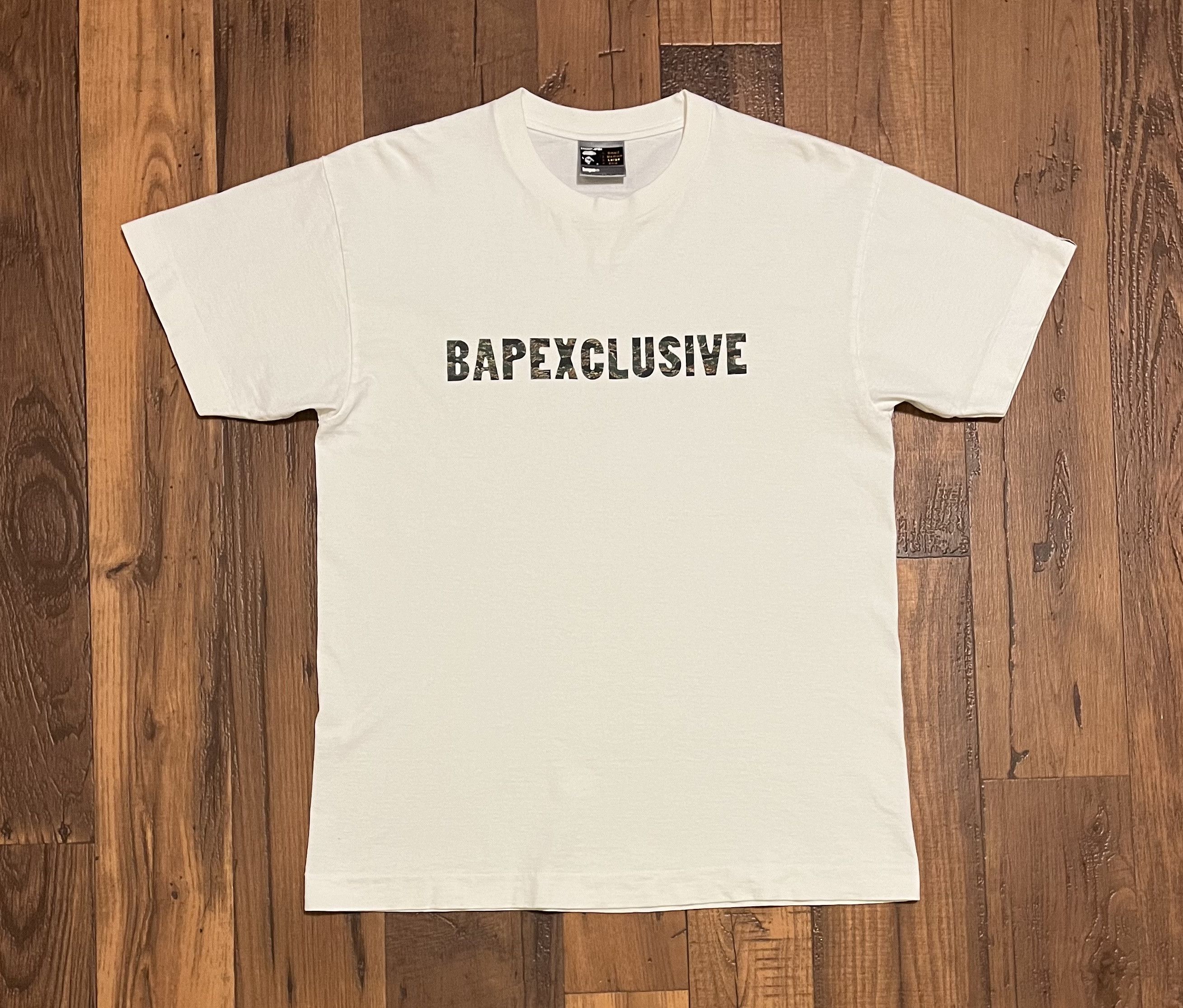 Bape Bape camo logo tee shirt Size US L / EU 52-54 / 3 - 1 Thumbnail