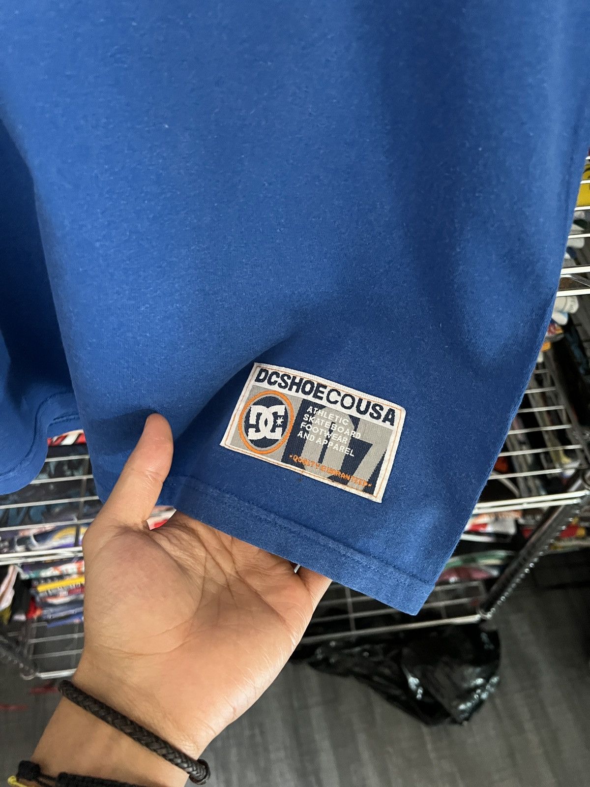 DC 2000s DC Shoes Skate Tee Y2K Size US M / EU 48-50 / 2 - 2 Thumbnail