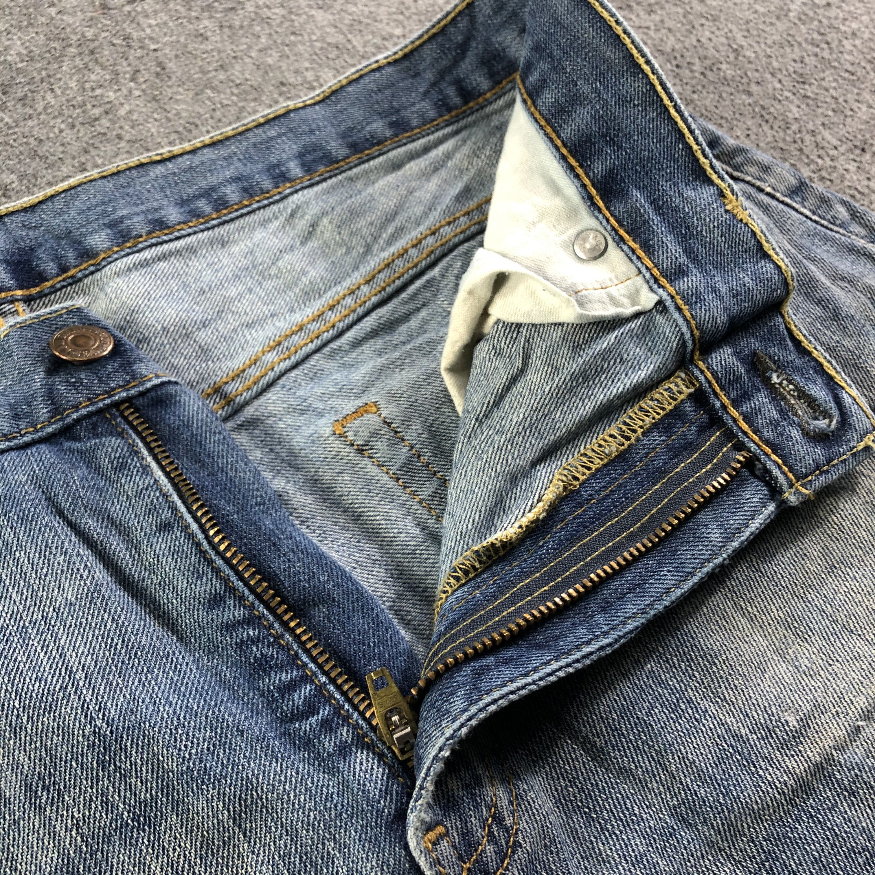 Levi's Vintage Blue Wash Levis 569 Jeans-J3234 Size US 35 - 7 Thumbnail