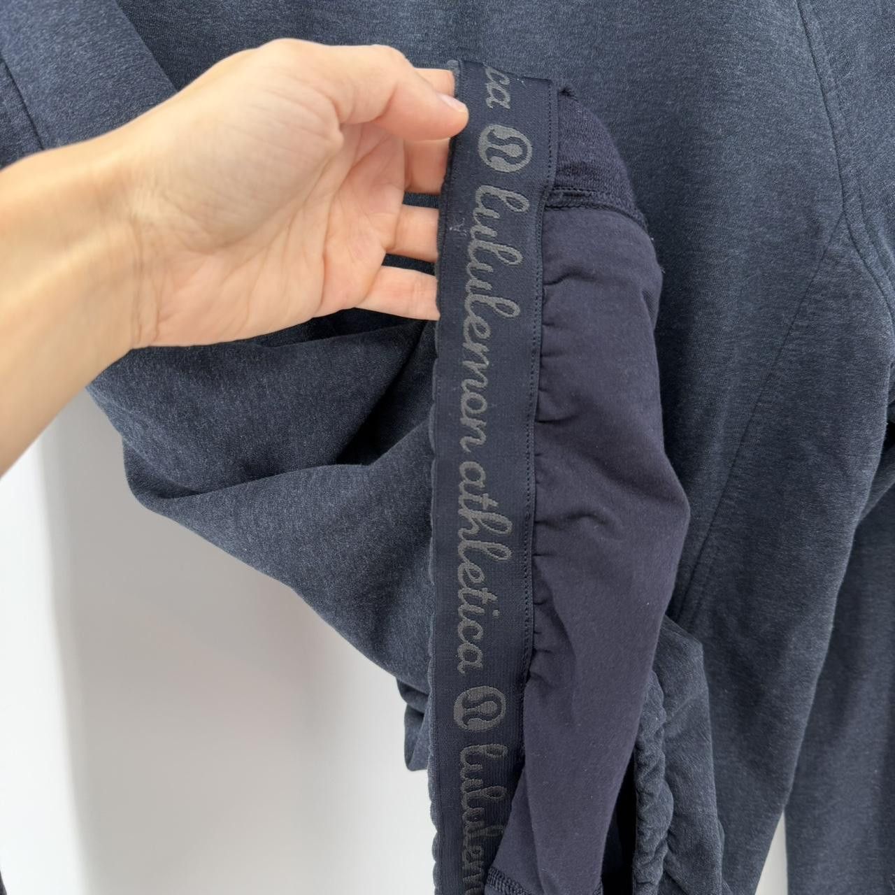 Lululemon Lululemon Women’s Hoodie Pullover Size 8 Sweatshirt Size M / US 6-8 / IT 42-44 - 5 Thumbnail