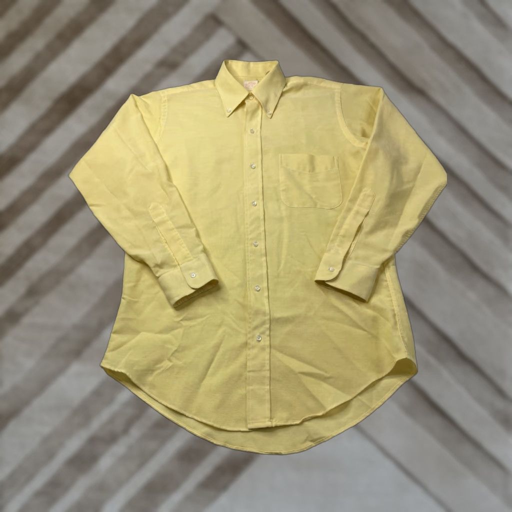 Brooks Brothers VINTAGE Brooks Brothers Dress Shirt Men 15 32 Yellow Long Sleeve Button-Down Collar USA Size US M / EU 48-50 / 2 - 1 Thumbnail