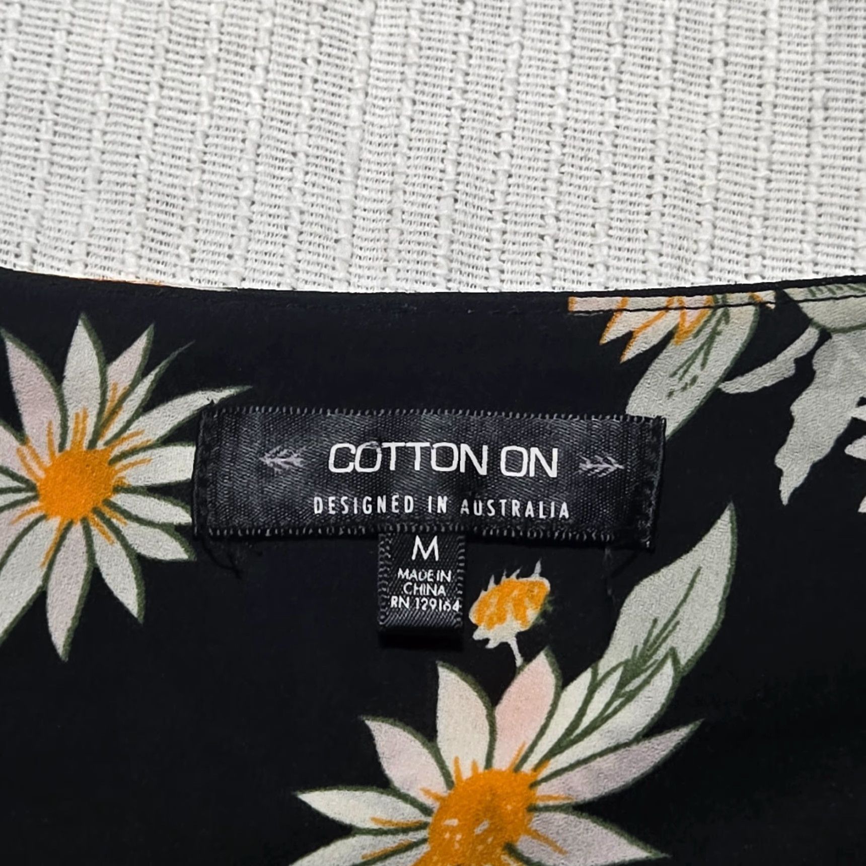 Cotton On Cotton On Shirt Long Sleeve Button-Up Floral Print Black Medium Womens Size M / US 6-8 / IT 42-44 - 3 Thumbnail