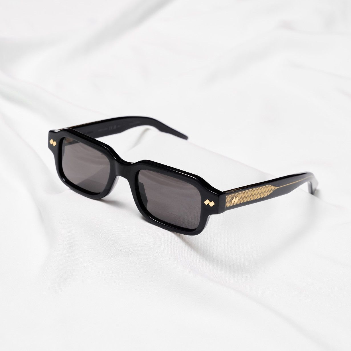 Bottega Veneta BOTTEGA VENETA BV1442S 001 SUNGLASSES Size ONE SIZE - 1 Thumbnail