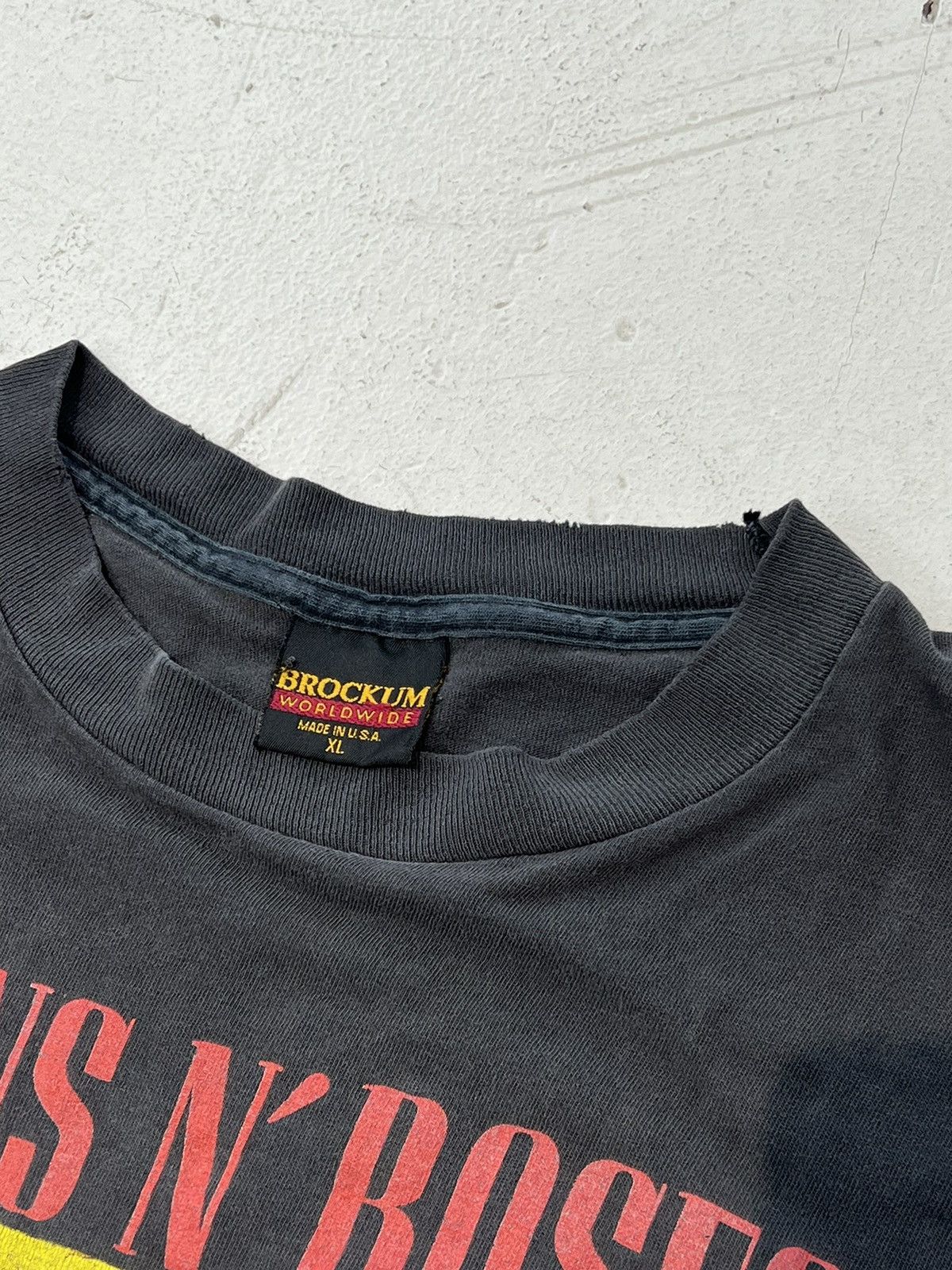 Vintage 1990’s Guns N’ Roses Tour Tee Size US XL / EU 56 / 4 - 4 Thumbnail