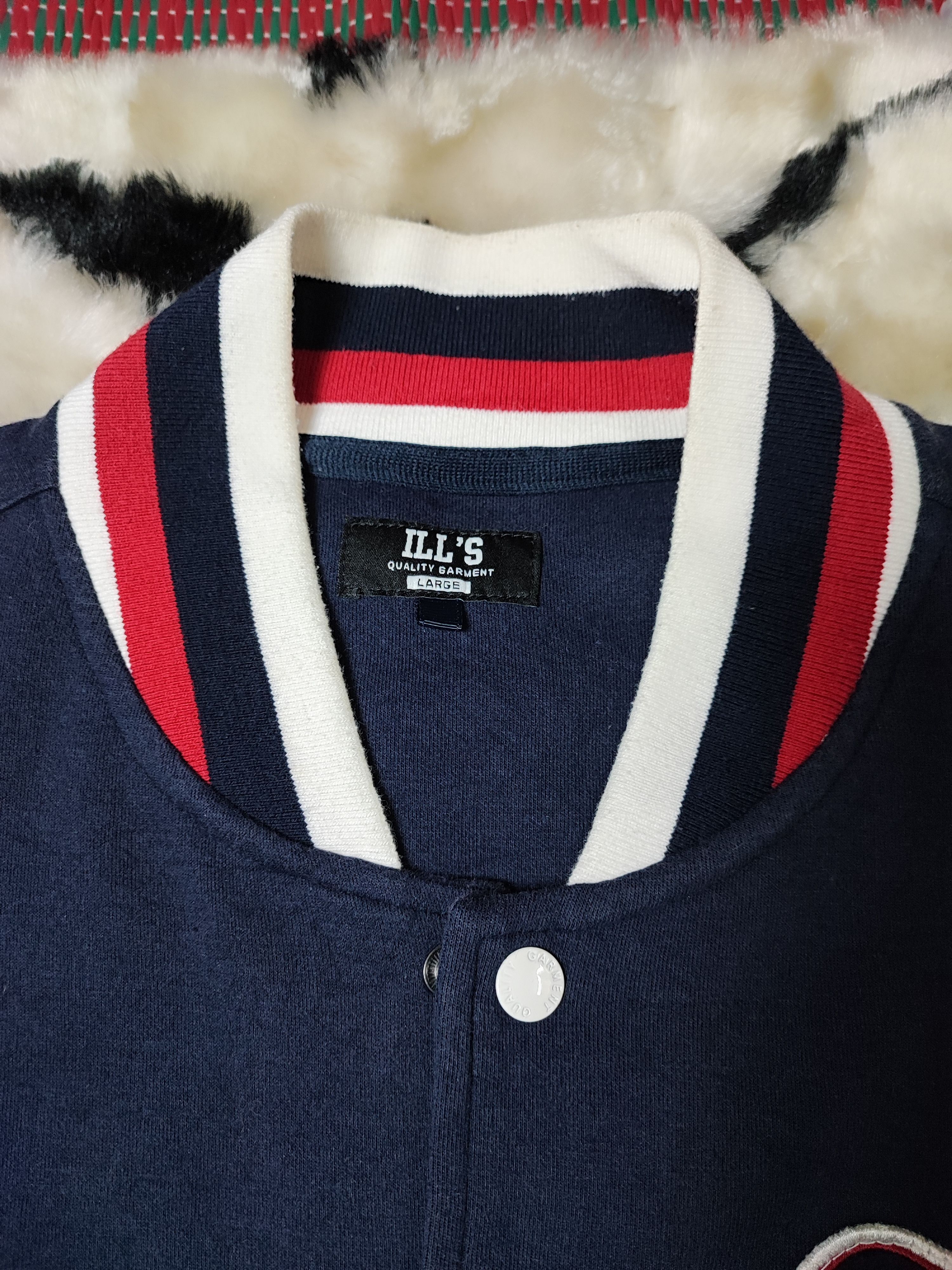 Japanese Brand Varsity ills Big Logo Size US L / EU 52-54 / 3 - 6 Thumbnail
