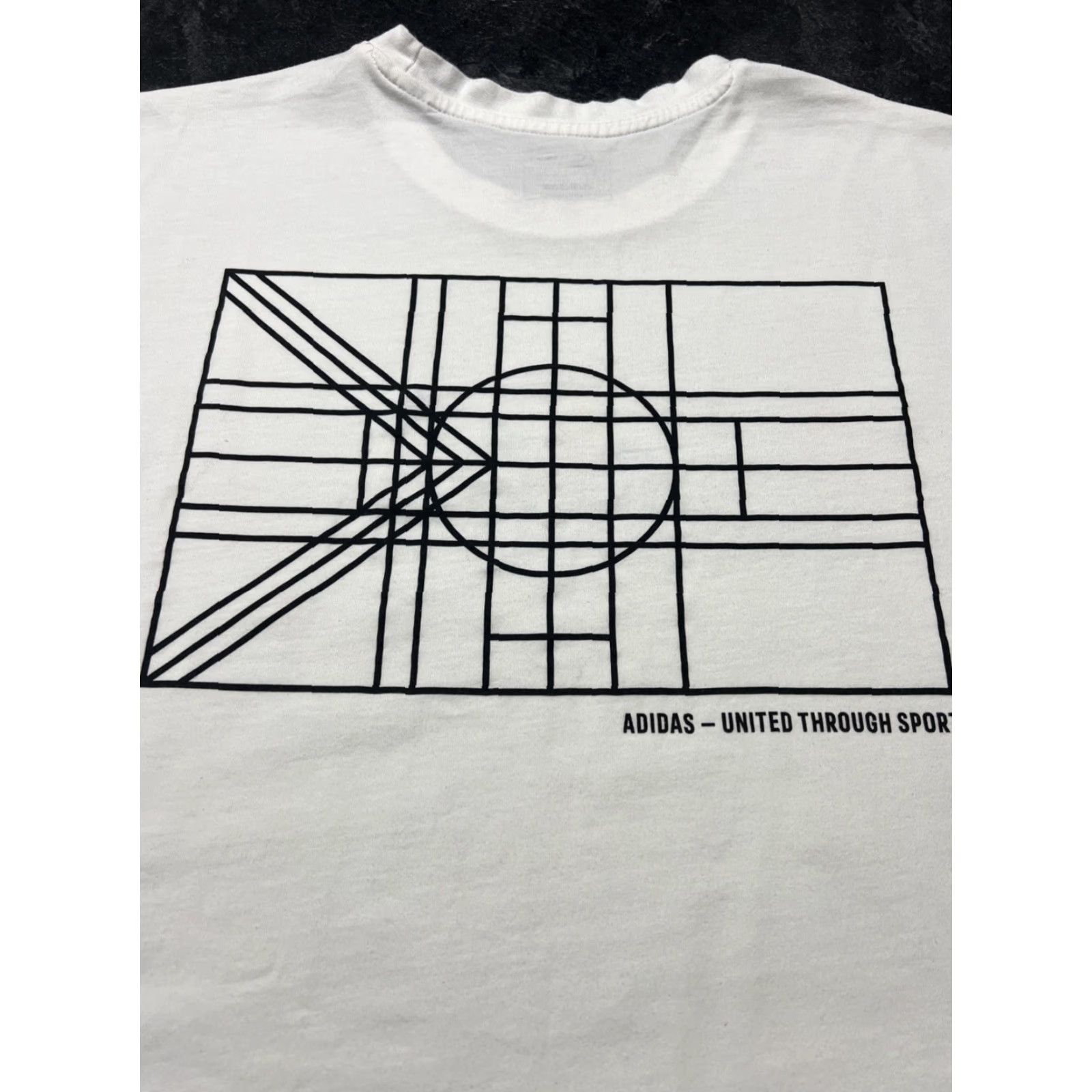 Adidas VINTAGE adidas T Shirt Mens 2XL White Graphic Print Logo Tee Shirt Adidas Performance Tee Mens 1990s Retro Flag Size US XXL / EU 58 / 5 - 3 Thumbnail