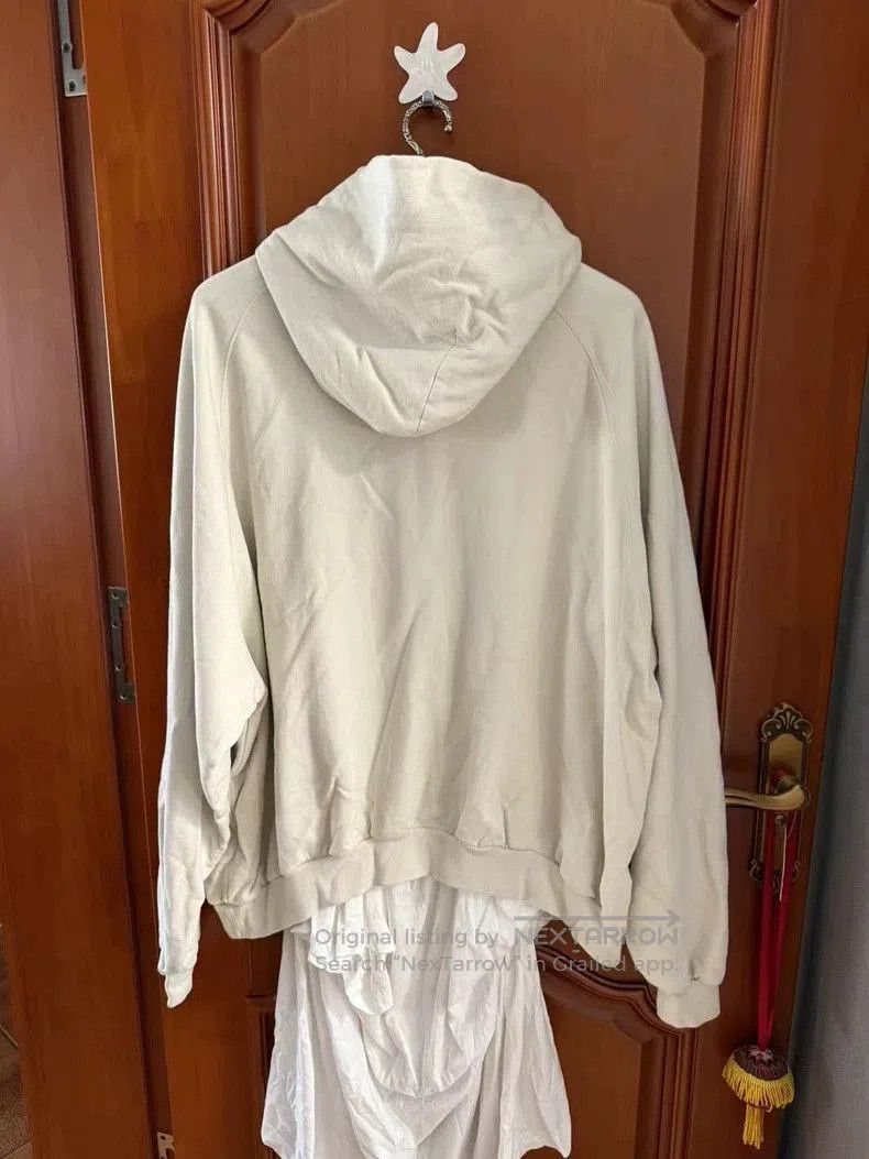 Balenciaga Balenciaga 3XL Oversized Sweatshirt. Size US XXL / EU 58 / 5 - 2 Thumbnail