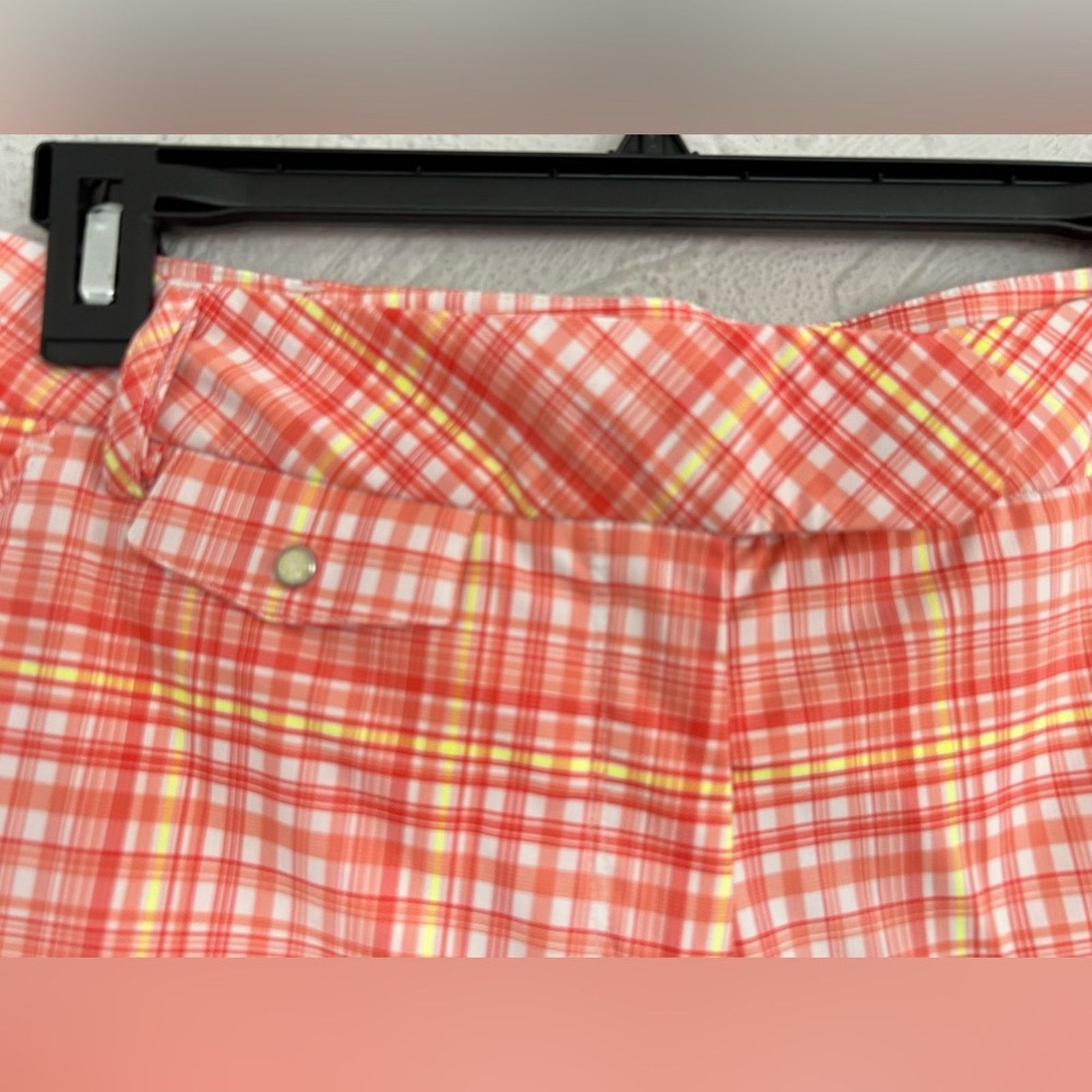 Puma Puma Golf Women's Size 8 Plaid Bermuda Shorts Coral Drycell Size 30" / US 8 / IT 44 - 3 Thumbnail