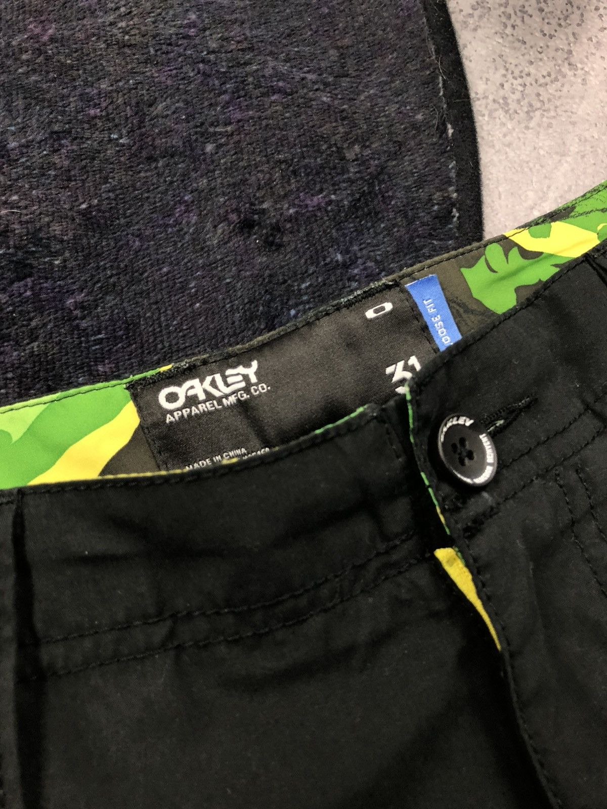 Oakley OAKLEY Hype Cargo Black Shorts Mini Logo Streetwear 31size Size US 31 - 5 Thumbnail