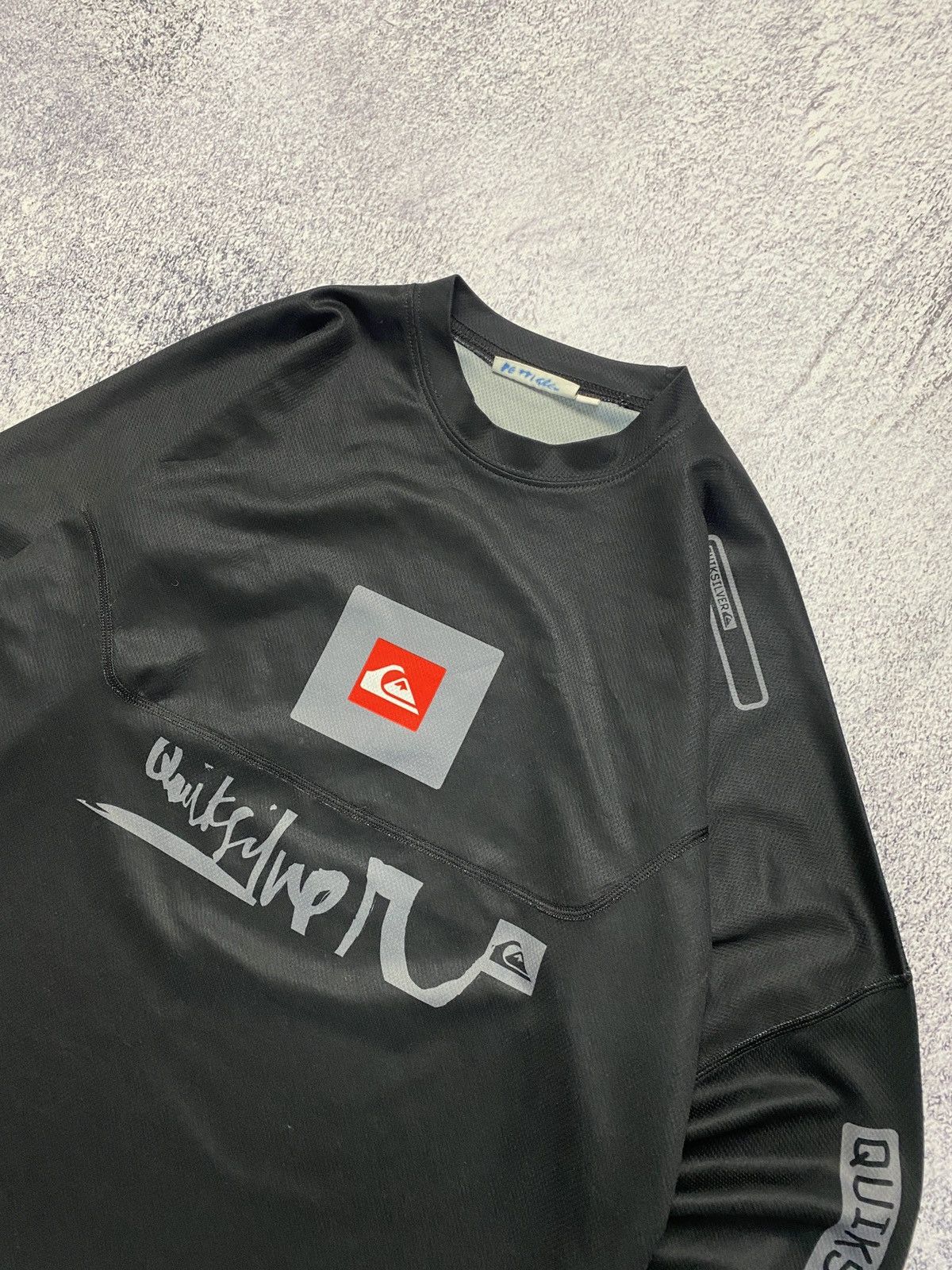 Quiksilver × Vintage Vintage Quiksilver Big Logo Long Sleeve Tee Shirt Surf Size US S / EU 44-46 / 1 - 4 Thumbnail