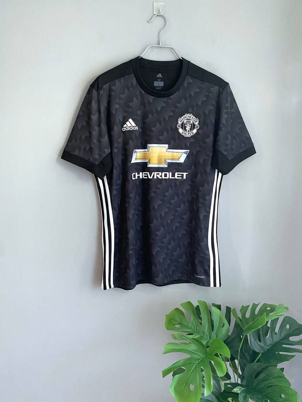 Adidas Manchester United 2017/18 Away Soccer Jersey Size M BS1217 Size US M / EU 48-50 / 2 - 1 Thumbnail